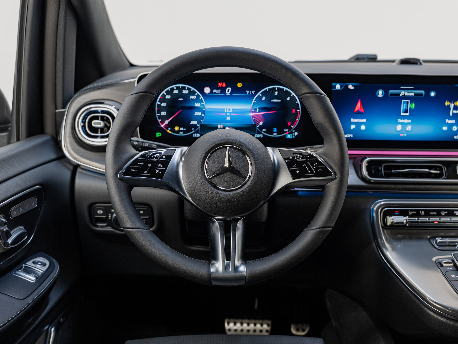 Автомобиль Mercedes-Benz V-Класс 300 d экстра длинный 2.0d AT (237 л.с.) 4WD - 14