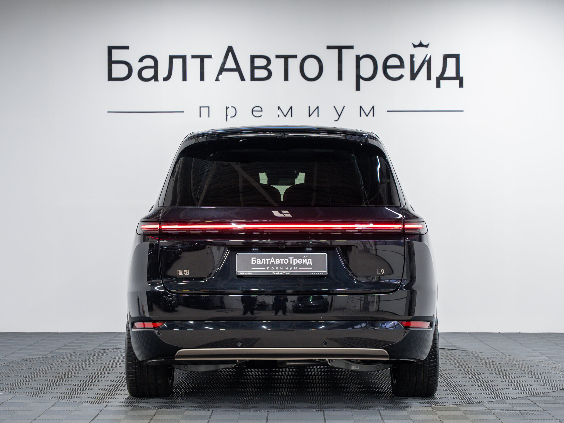 Автомобиль LiXiang L9 52.3 kWh 1.5hyb AT (449 л.с.) 4WD - 9