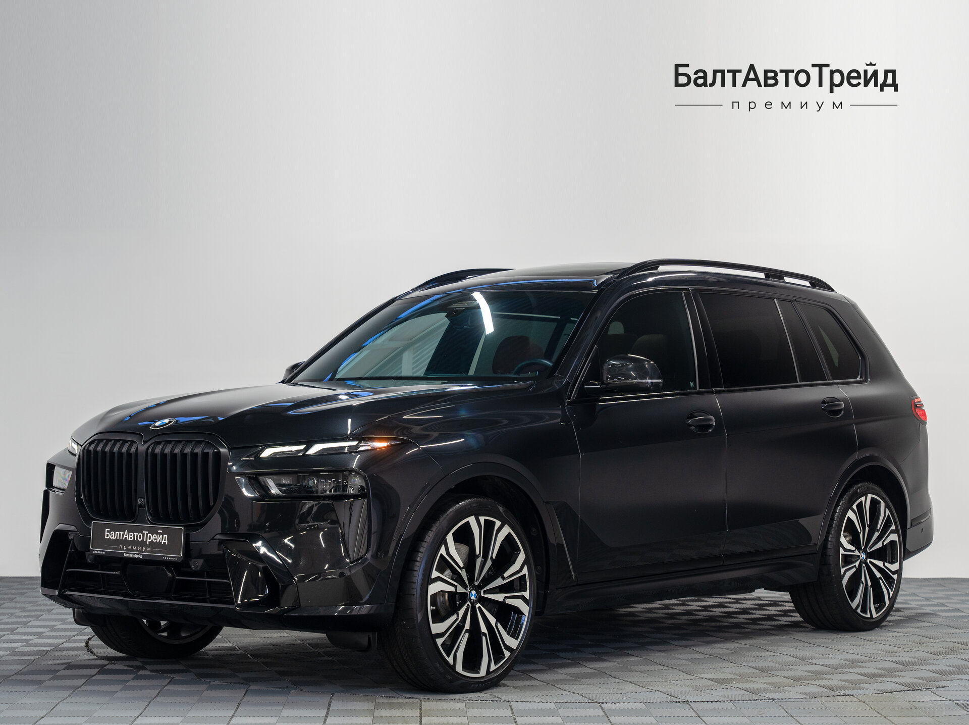 Автомобиль BMW X7 40i 3.0 AT (381 л.с.) 4WD - 1
