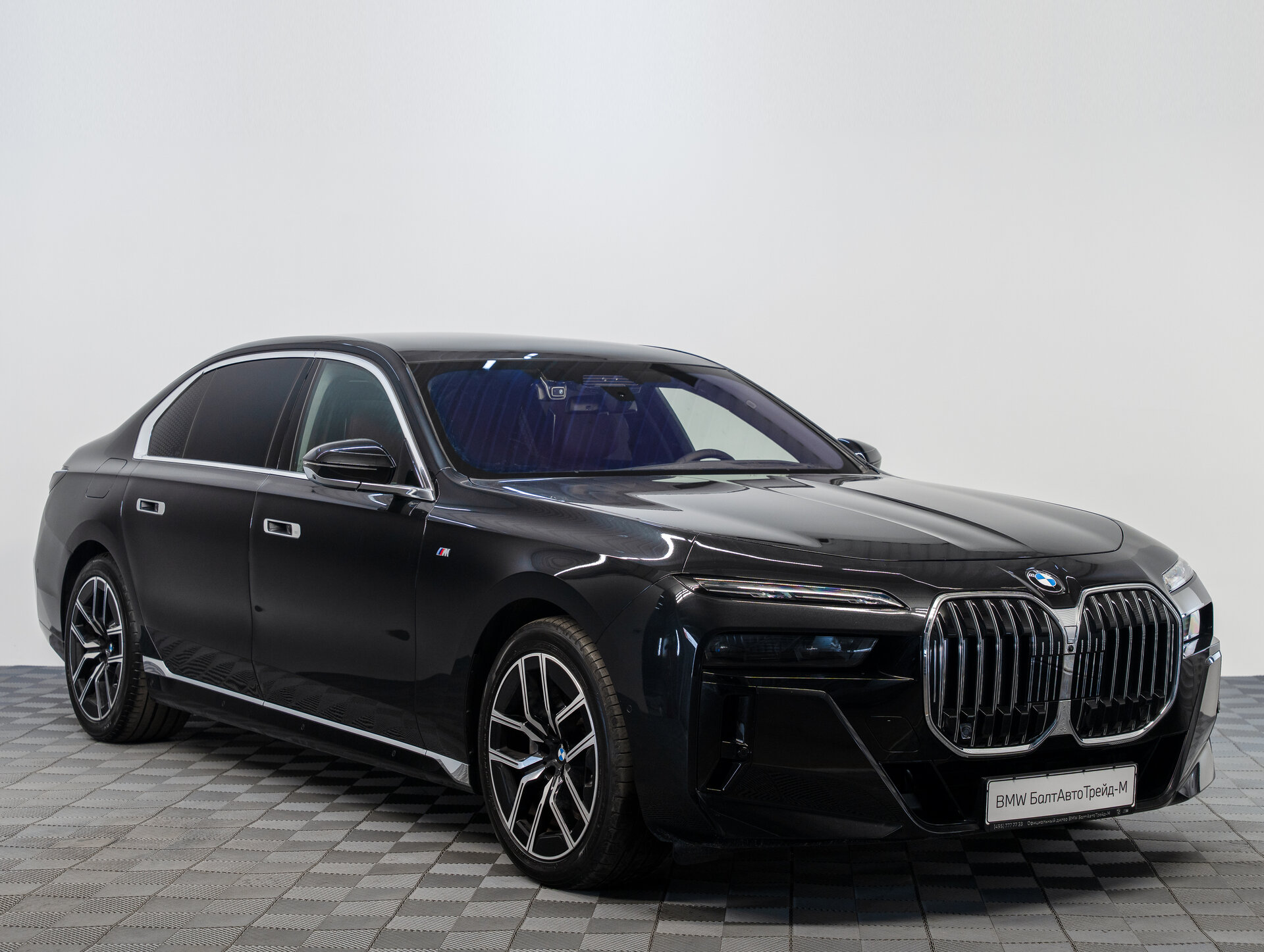 Автомобиль BMW 7 серии 740i xDrive 3.0 AT (380 л.с.) 4WD - 3
