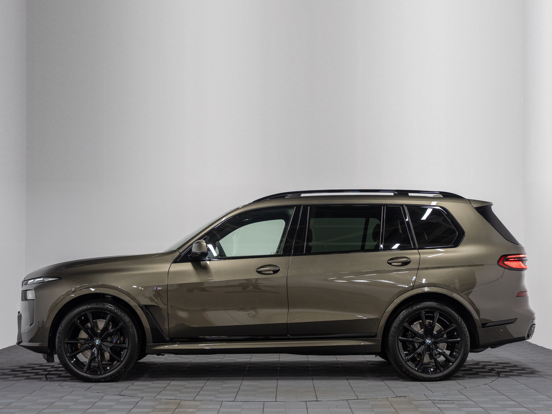 Автомобиль BMW X7 40i 3.0 AT (381 л.с.) 4WD - 11