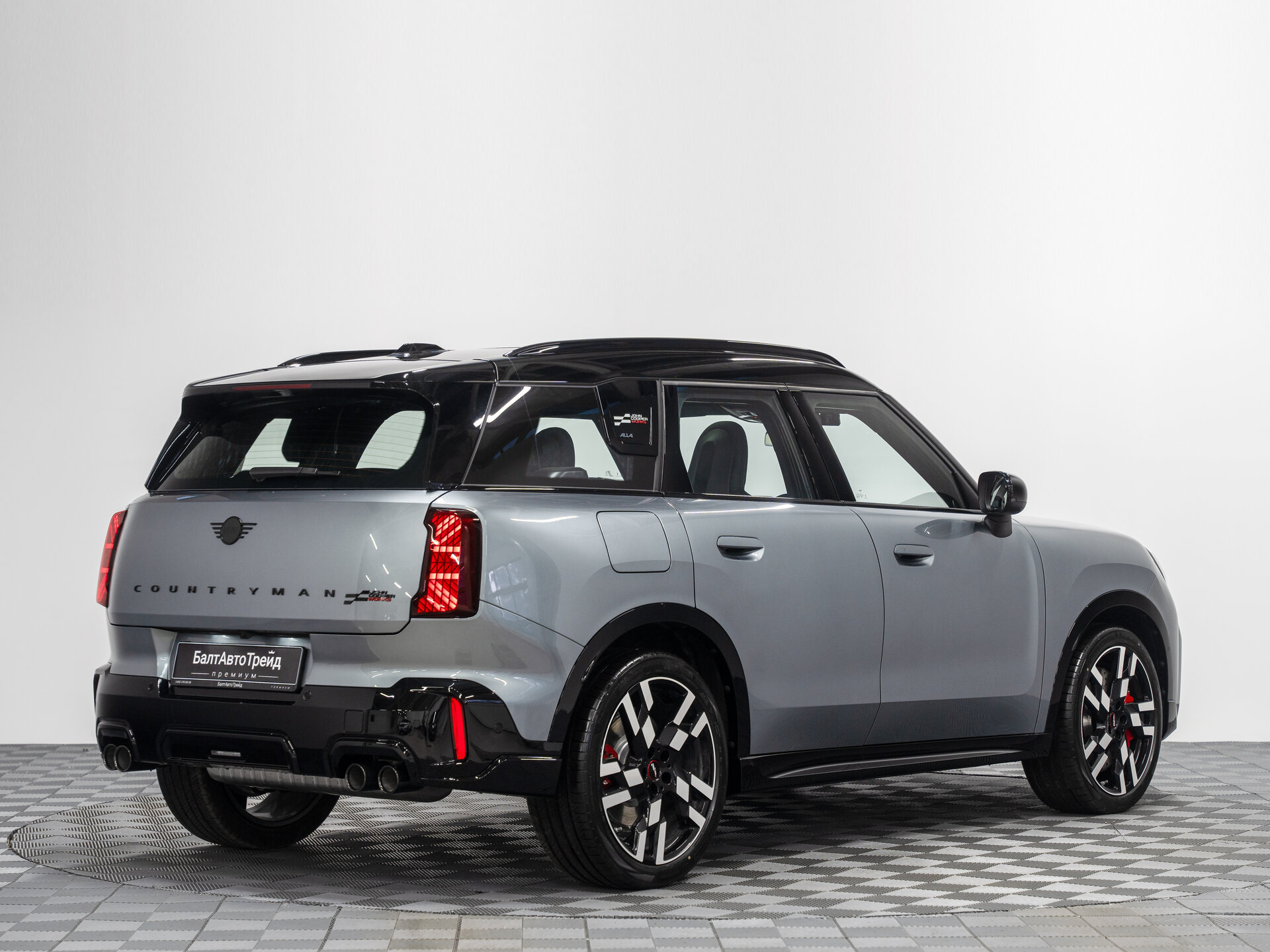 Автомобиль Mini Countryman John Cooper Works 2.0 AMT (300 л.с.) 4WD - 8
