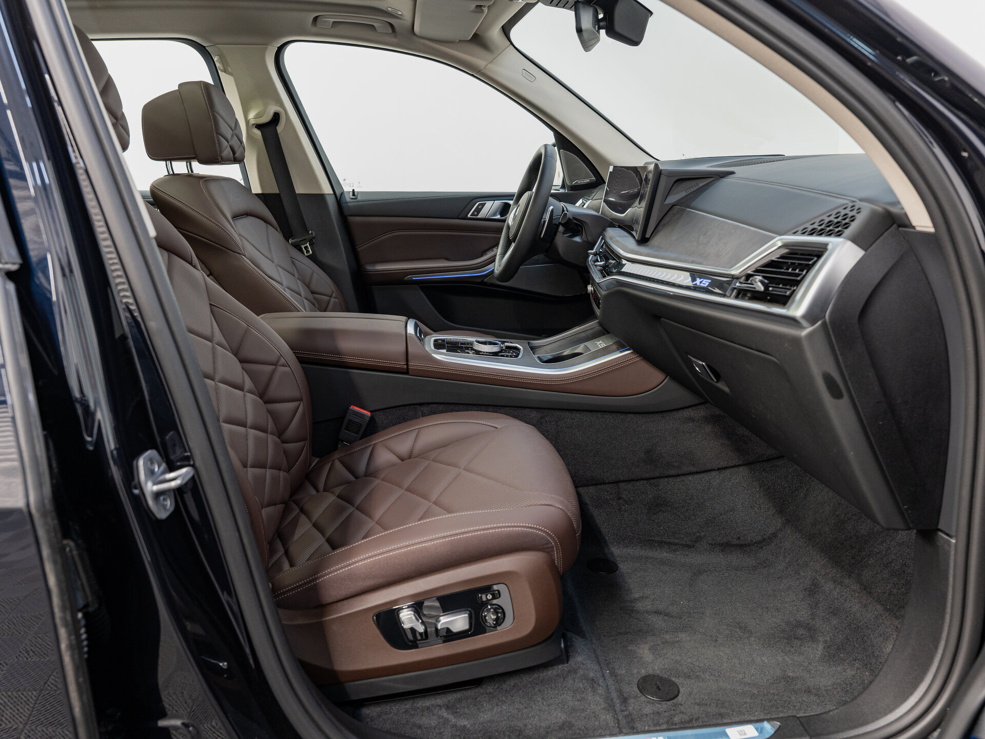 Автомобиль BMW X5 30Li 2.0 AT (258 л.с.) 4WD - 15