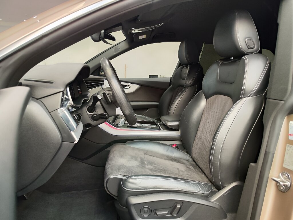 Автомобиль Audi Q8 55 TFSI 3.0 AT (340 л.с.) 4WD - 8
