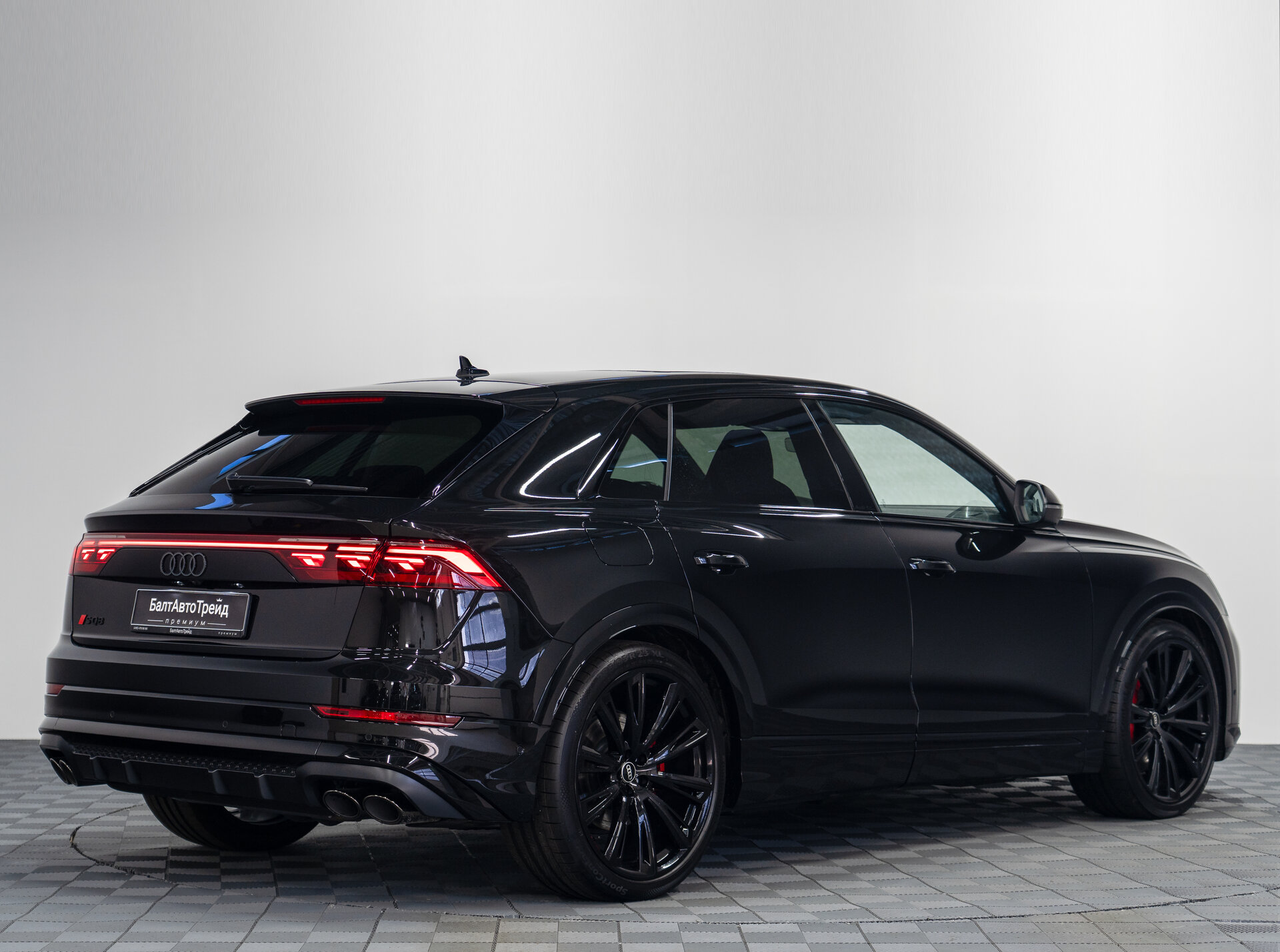 Автомобиль Audi SQ8 4.0 AT (507 л.с.) 4WD - 7