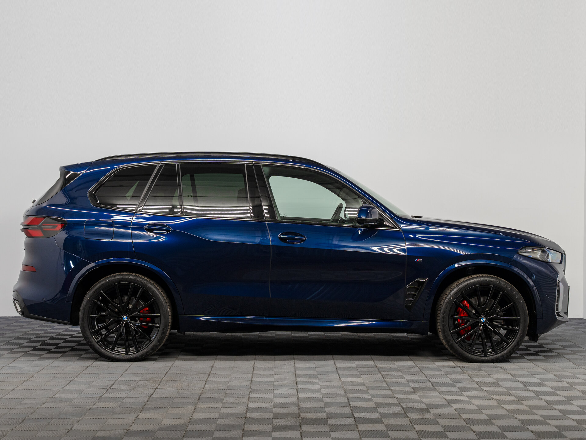 Автомобиль BMW X5 40i 3.0 AT (381 л.с.) 4WD - 4