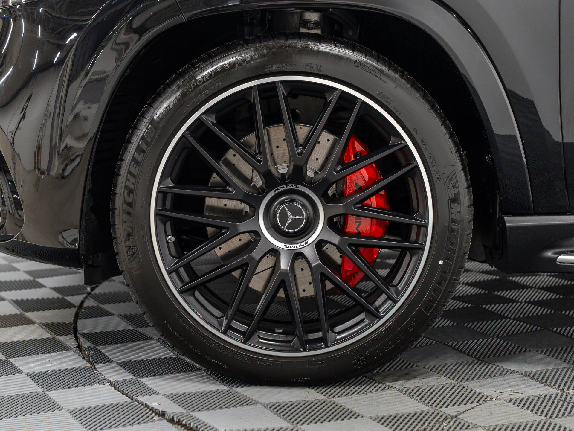Автомобиль Mercedes-Benz GLS AMG 63 AMG 4.0 AT (612 л.с.) 4WD - 3