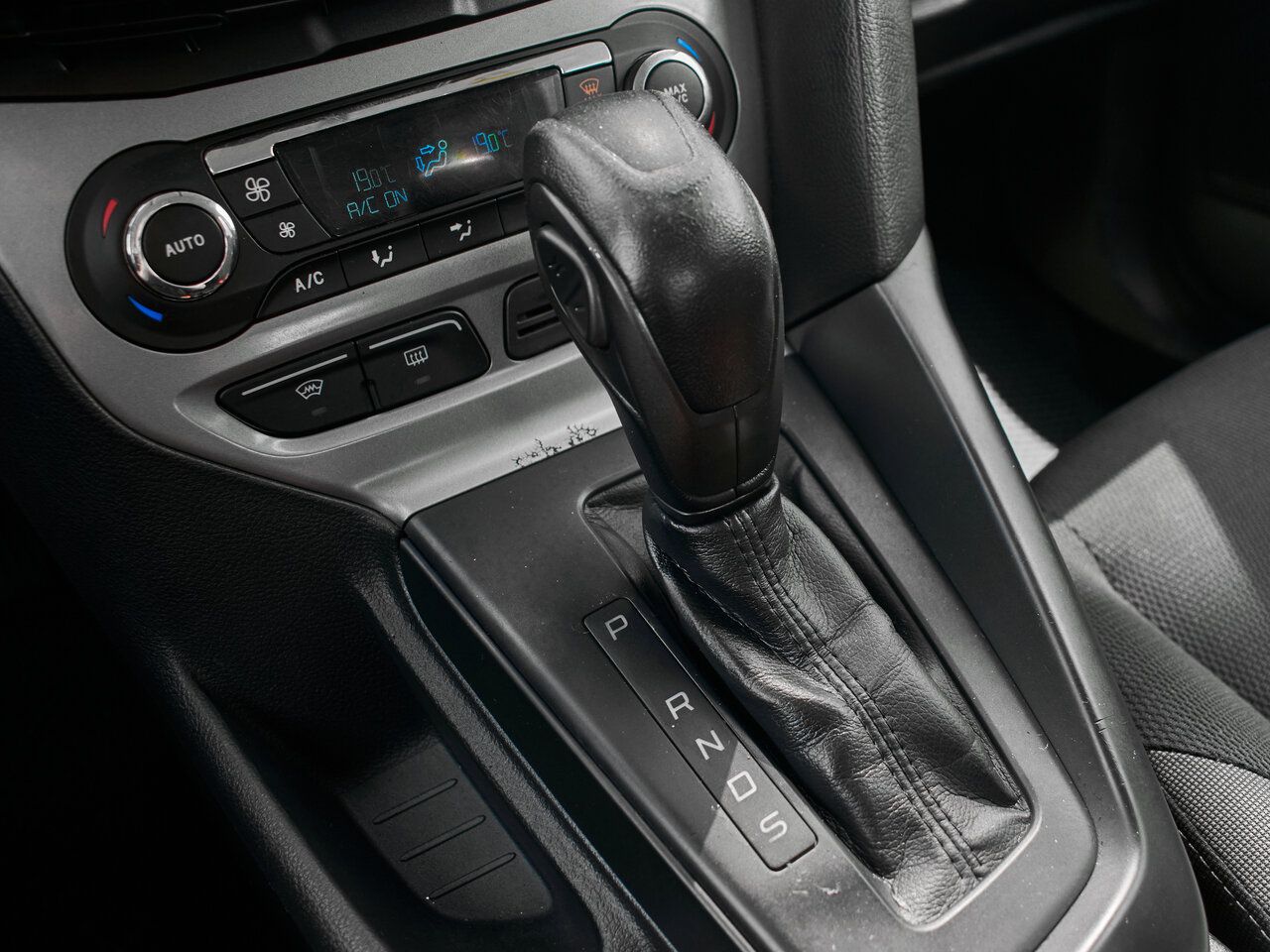 Купить Ford Focus 2.0 AMT (150 л.с.), 2012 в Екатеренбурге