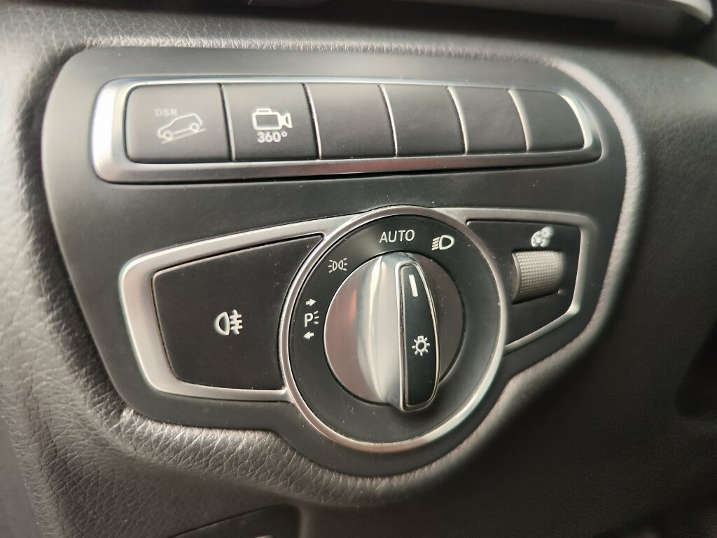 Автомобиль Mercedes-Benz V-Класс 250 d экстра длинный 2.1d AT (190 л.с.) 4WD - 18