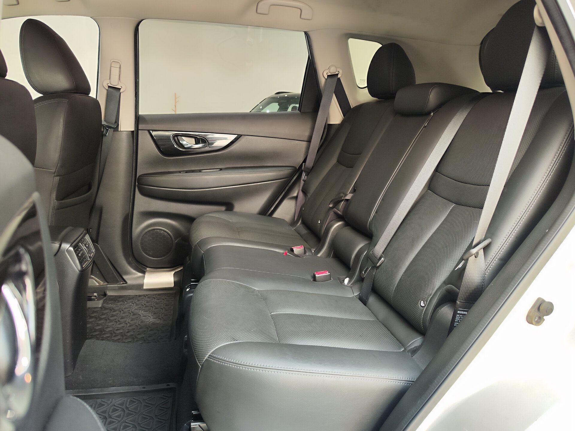 Автомобиль Nissan X-Trail 2.5 CVT (171 л.с.) 4WD - 9