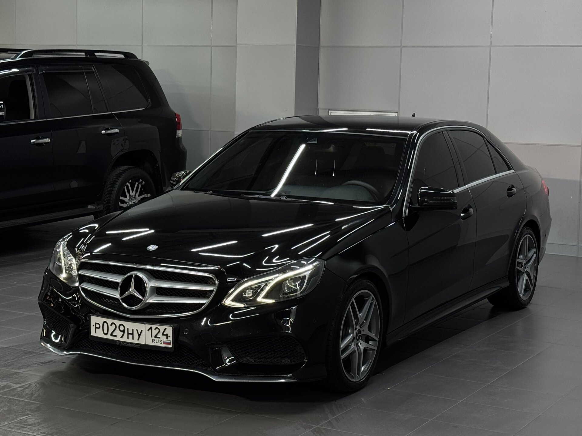 Mercedes-Benz E-Класс — фото 1