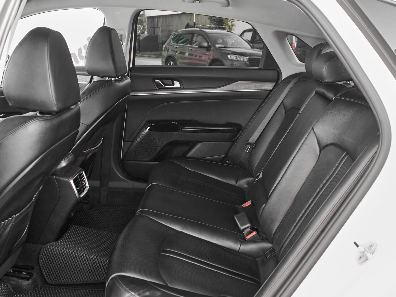 Купить Kia K5 2.0 AT (150 л.с.), 2020 в Екатеренбурге