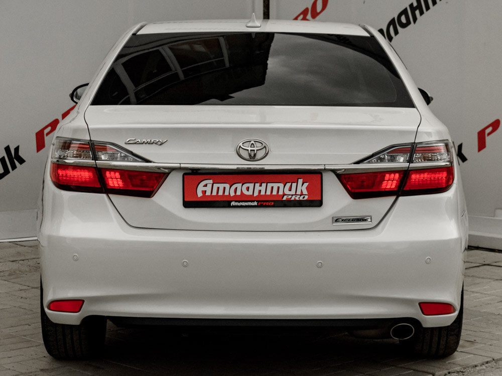 Купить Toyota Camry 2.5 AT (181 л.с.), 2017 в Екатеренбурге
