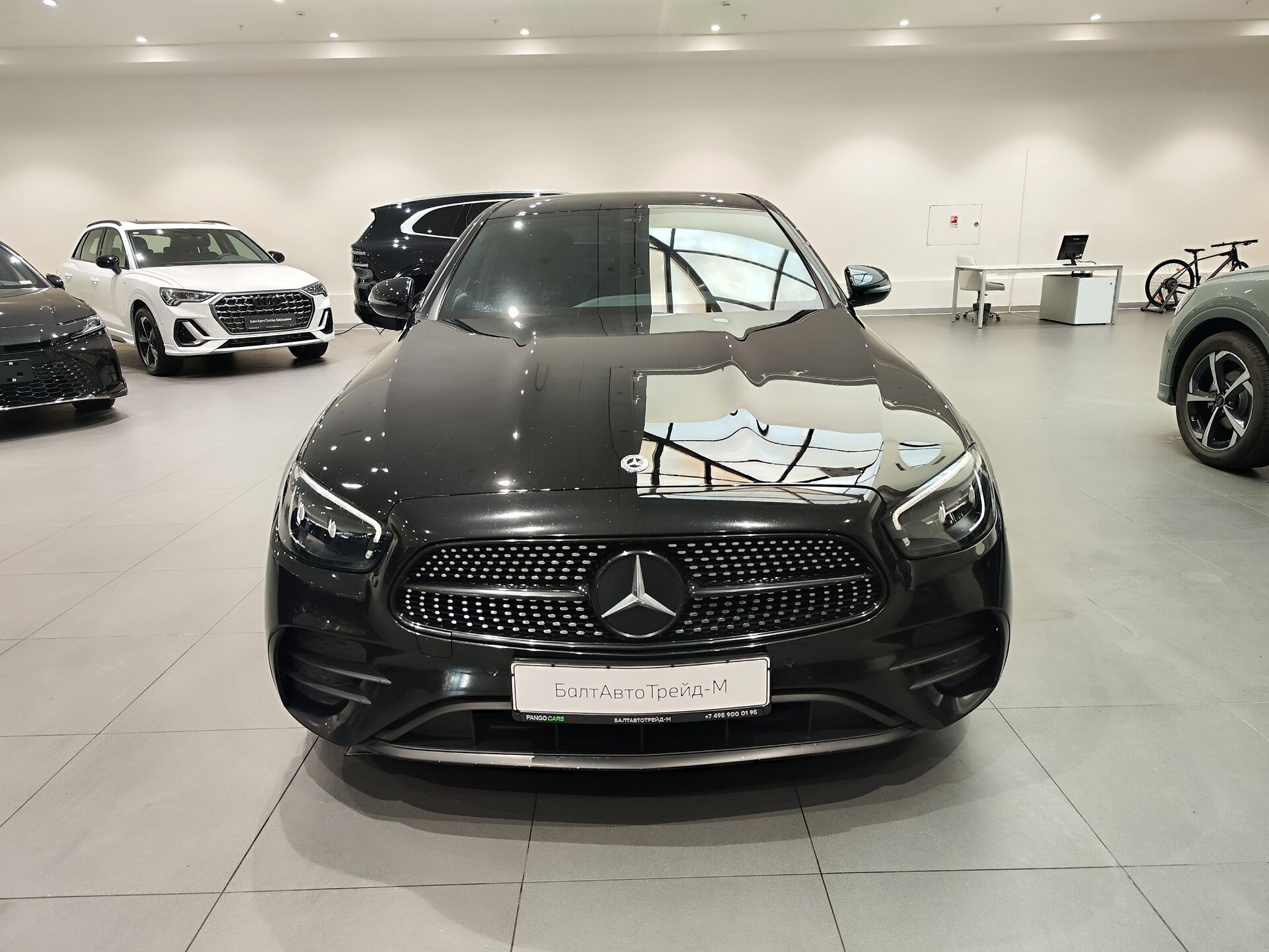 Автомобиль Mercedes-Benz E-Класс 220 d 2.0d AT (194 л.с.) 4WD - 2