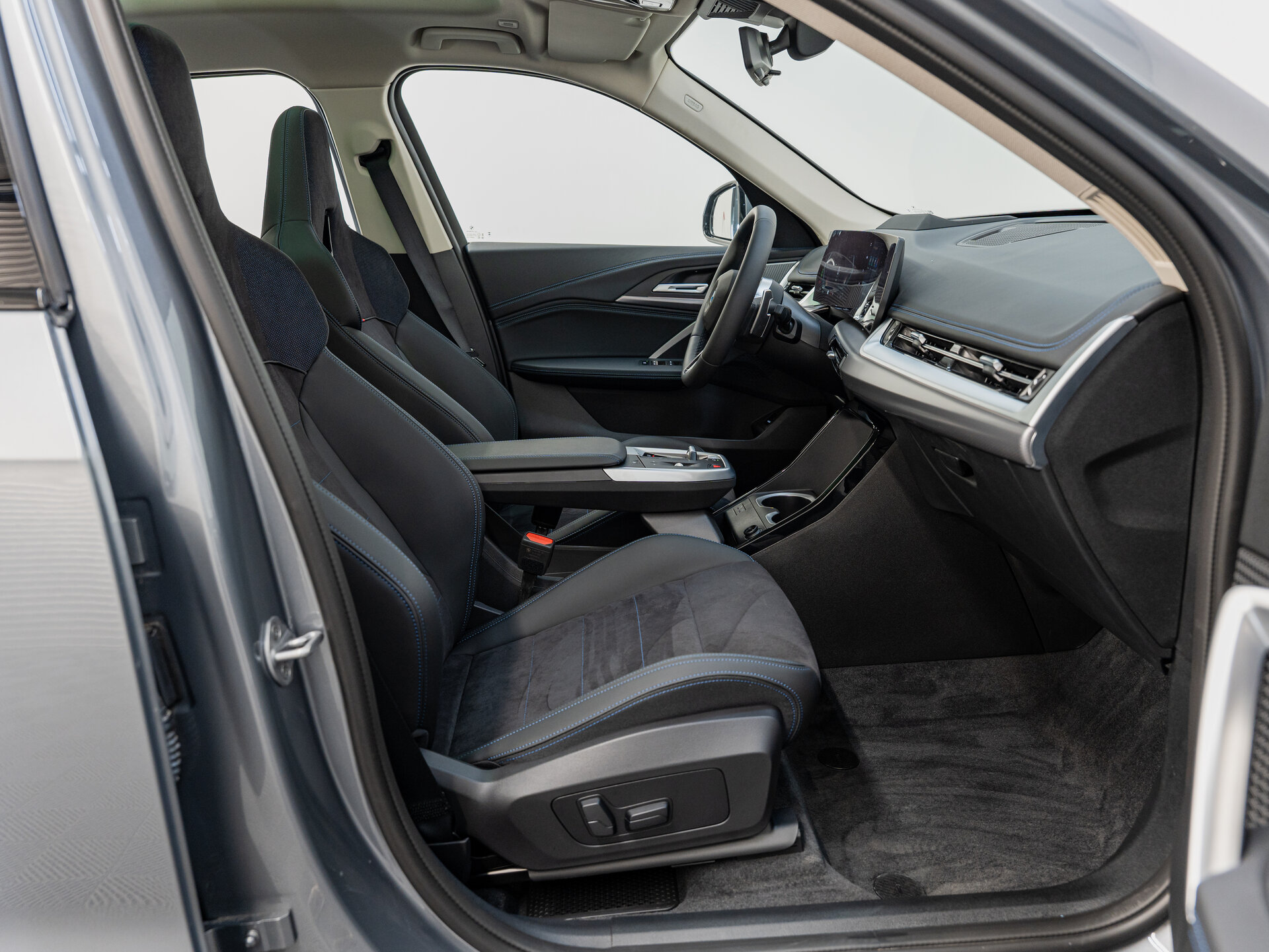 Автомобиль BMW X1 25Li xDrive 2.0 AMT (204 л.с.) 4WD - 15