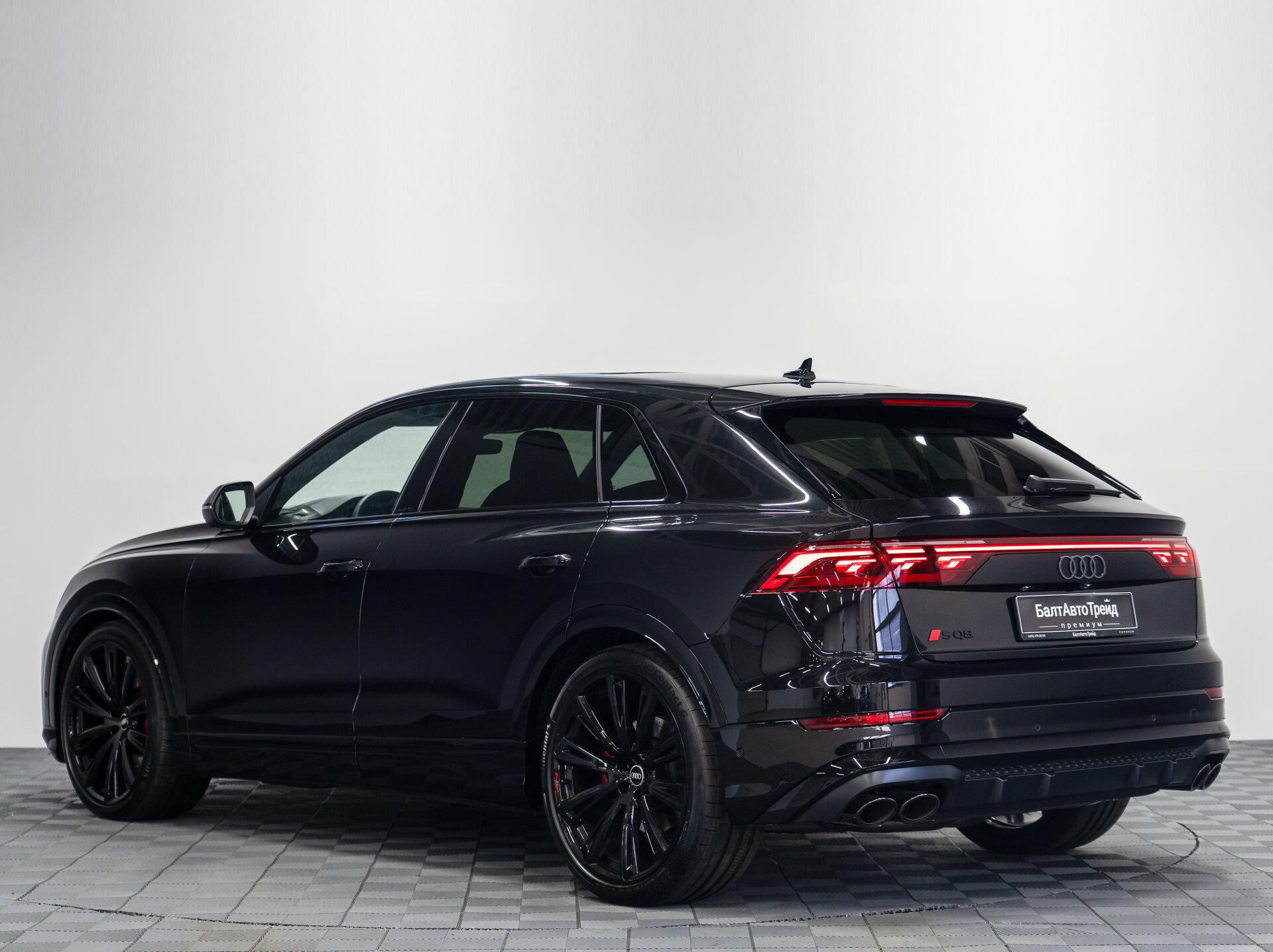 Автомобиль Audi SQ8 4.0 AT (507 л.с.) 4WD - 9