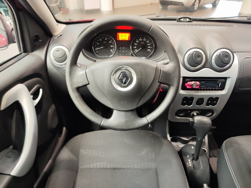 Автомобиль Renault Sandero Stepway 1.6 AT (103 л.с.) - 15