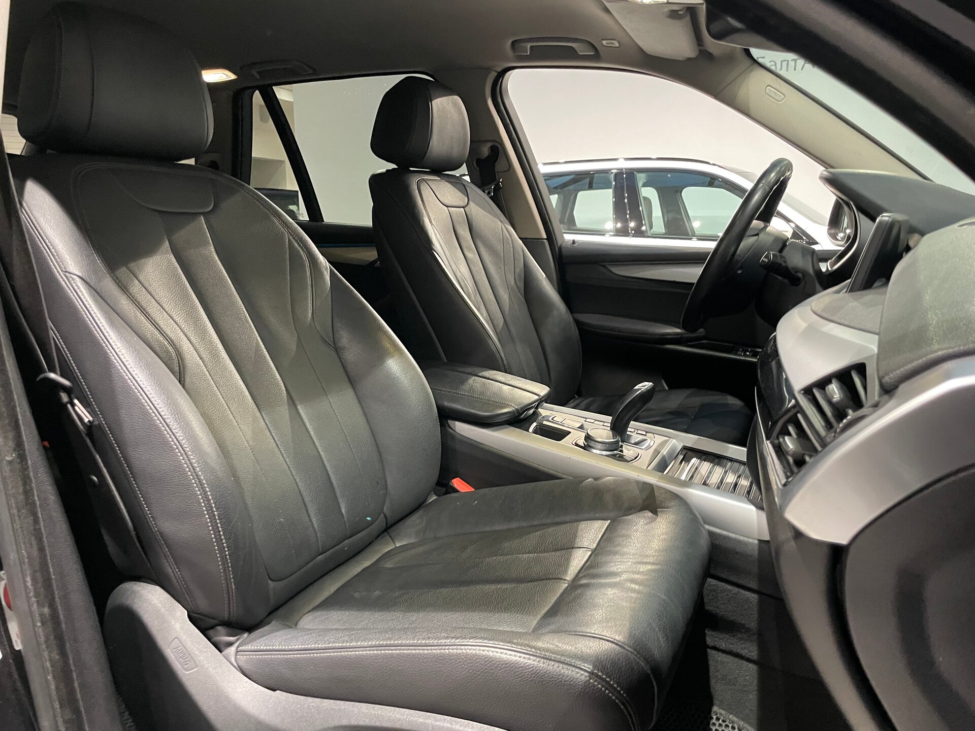 Автомобиль BMW X5 25d 3.0d AT (218 л.с.) 4WD - 12