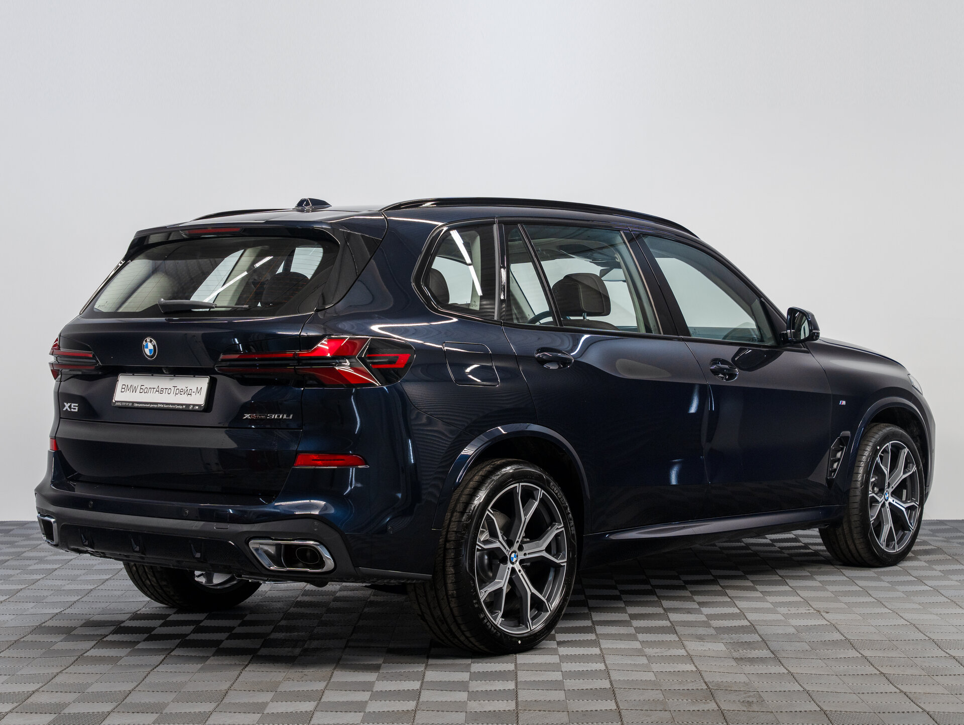 Автомобиль BMW X5 30Li 2.0 AT (258 л.с.) 4WD - 5