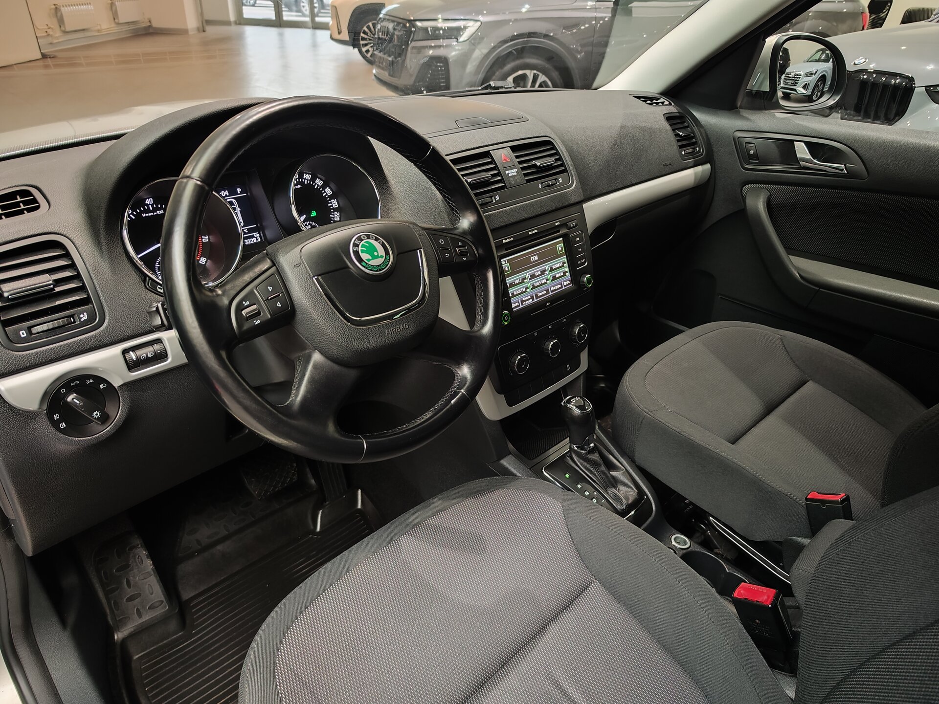 Автомобиль Skoda Yeti 1.4 AMT (122 л.с.) - 7