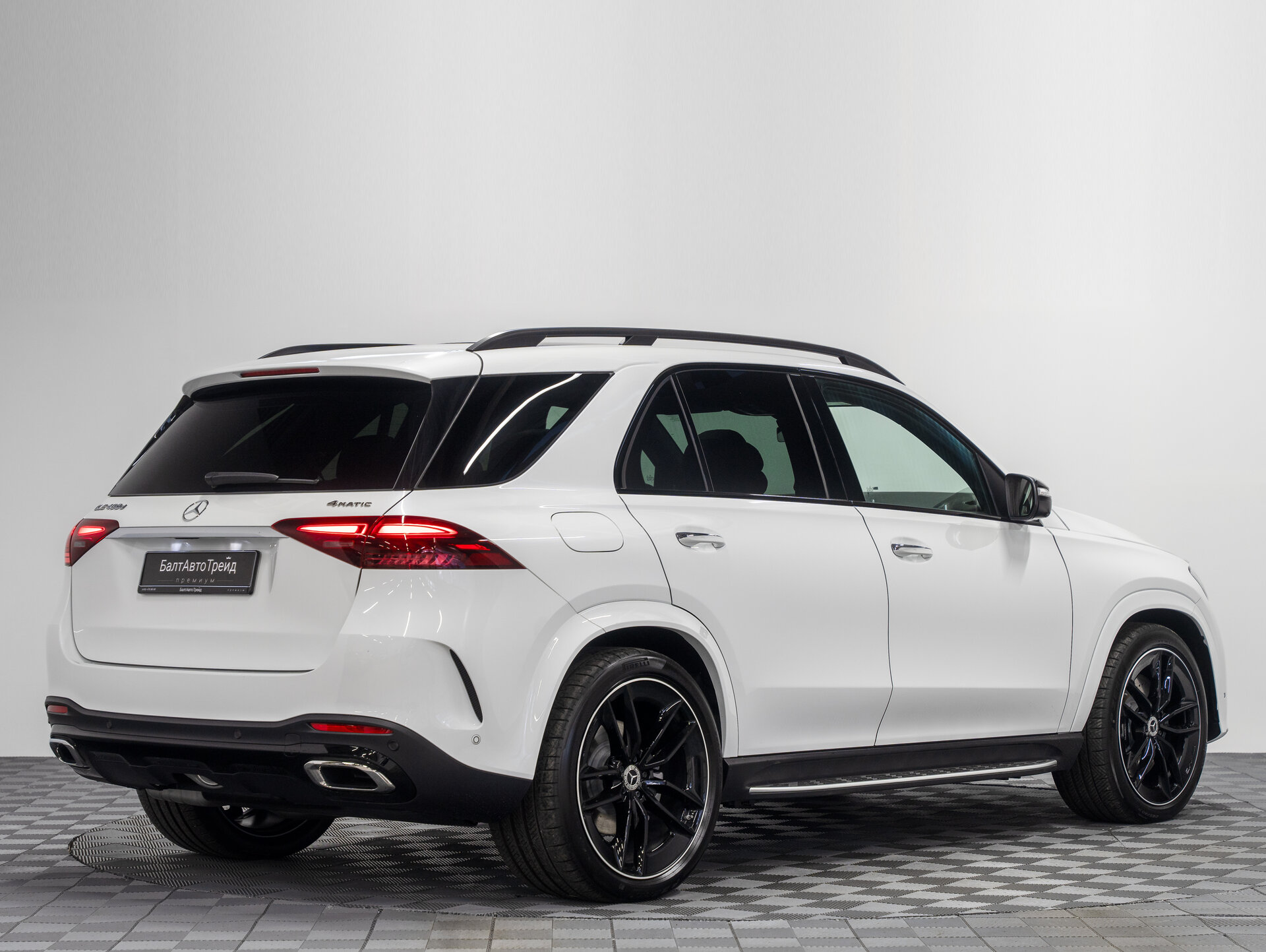 Автомобиль Mercedes-Benz GLE 450 d 3.0d AT (367 л.с.) 4WD - 8