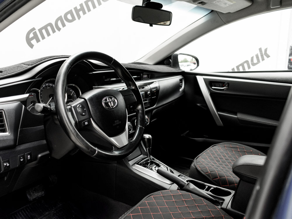 Купить Toyota Corolla 1.6 CVT (122 л.с.), 2013 в Екатеренбурге