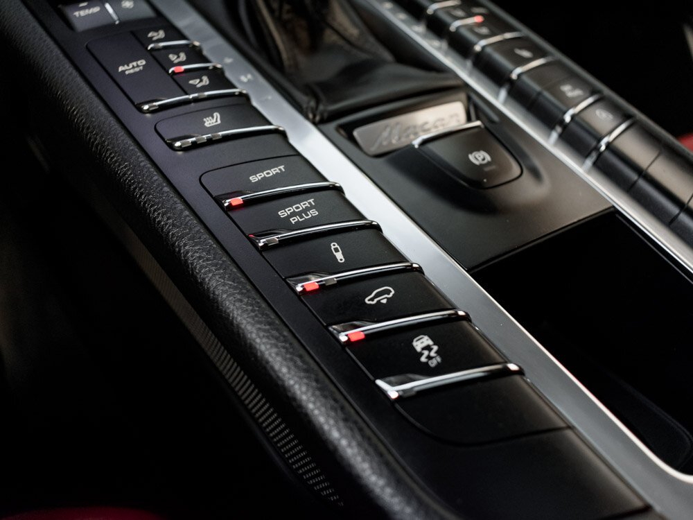 Купить Porsche Macan S 3.0 AMT (340 л.с.) 4WD, 2015 в Екатеренбурге