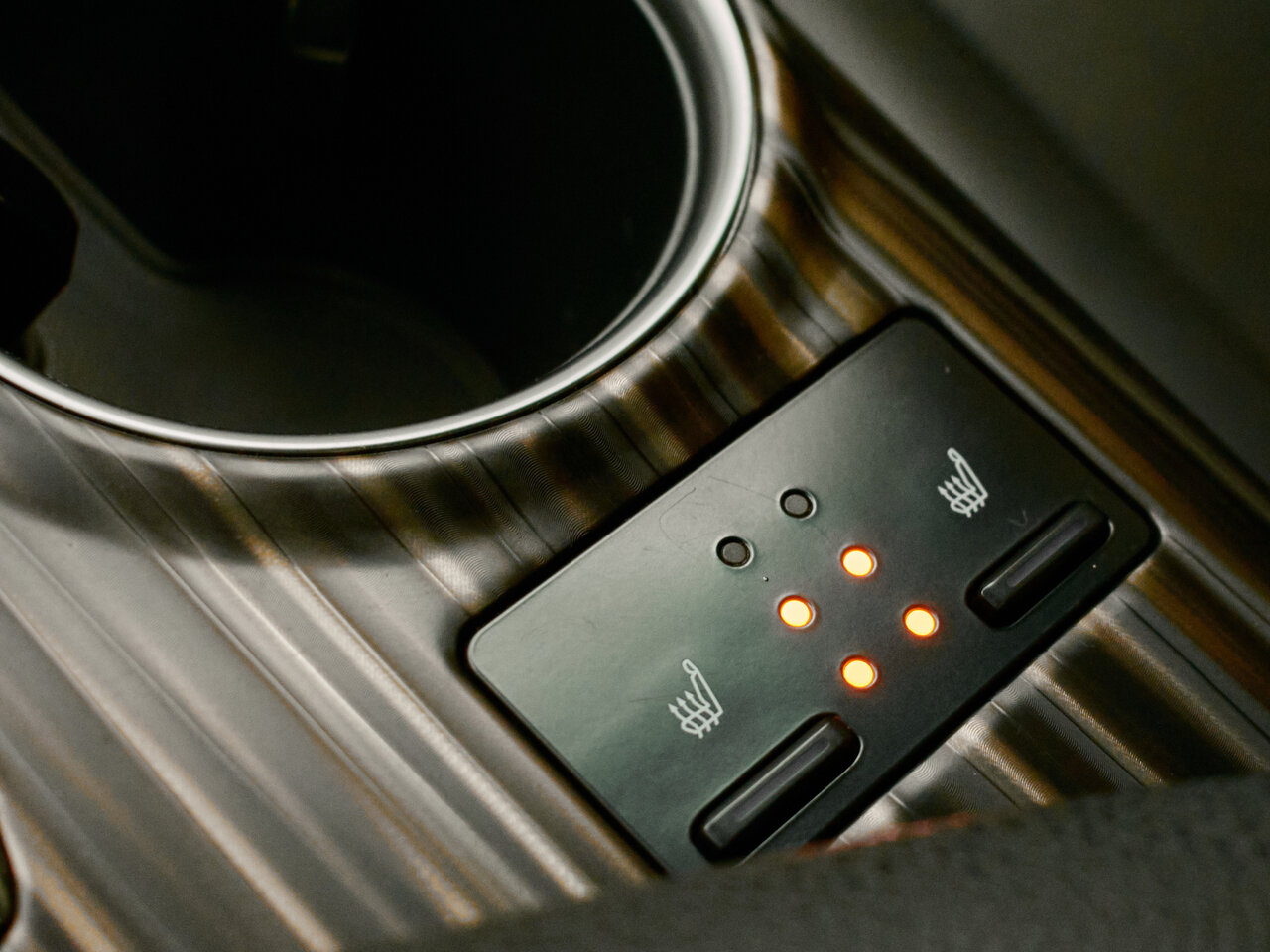 Купить Toyota Camry 2.5 AT (181 л.с.), 2021 в Екатеренбурге