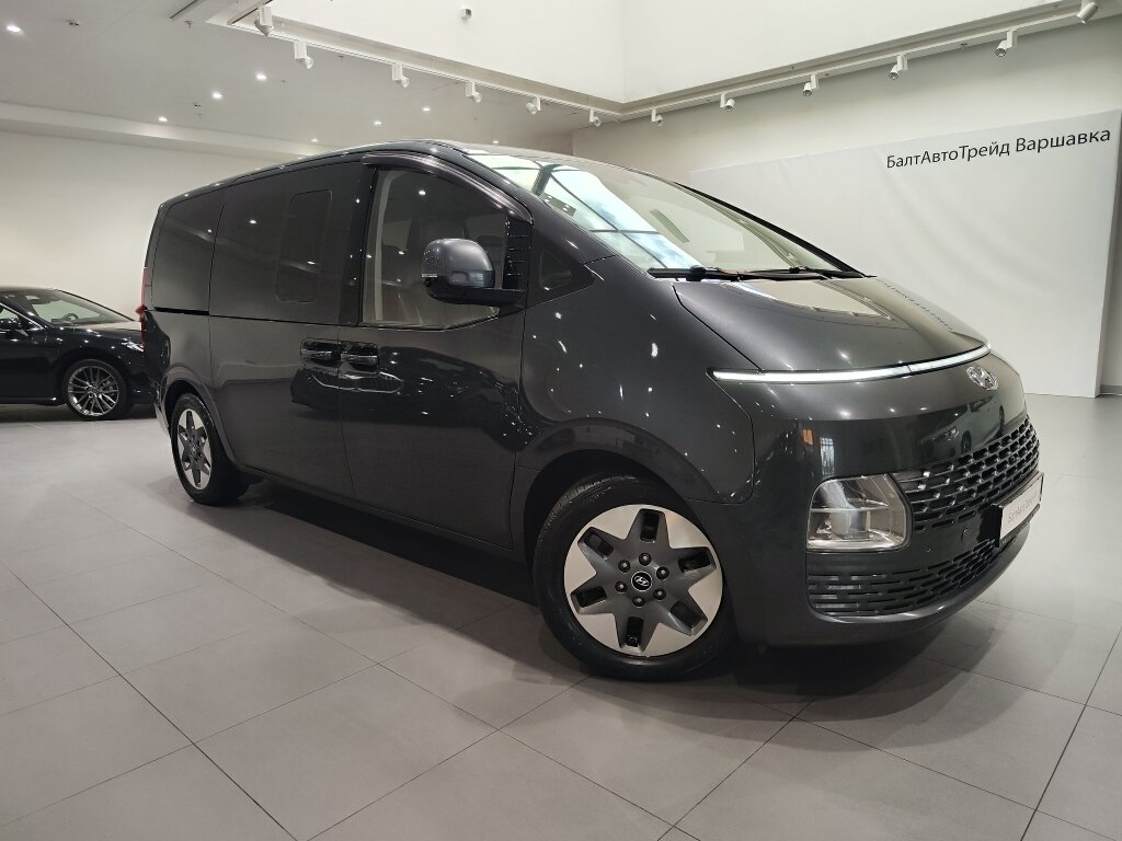 Автомобиль Hyundai Staria 3.5 AT (240 л.с.) - 3
