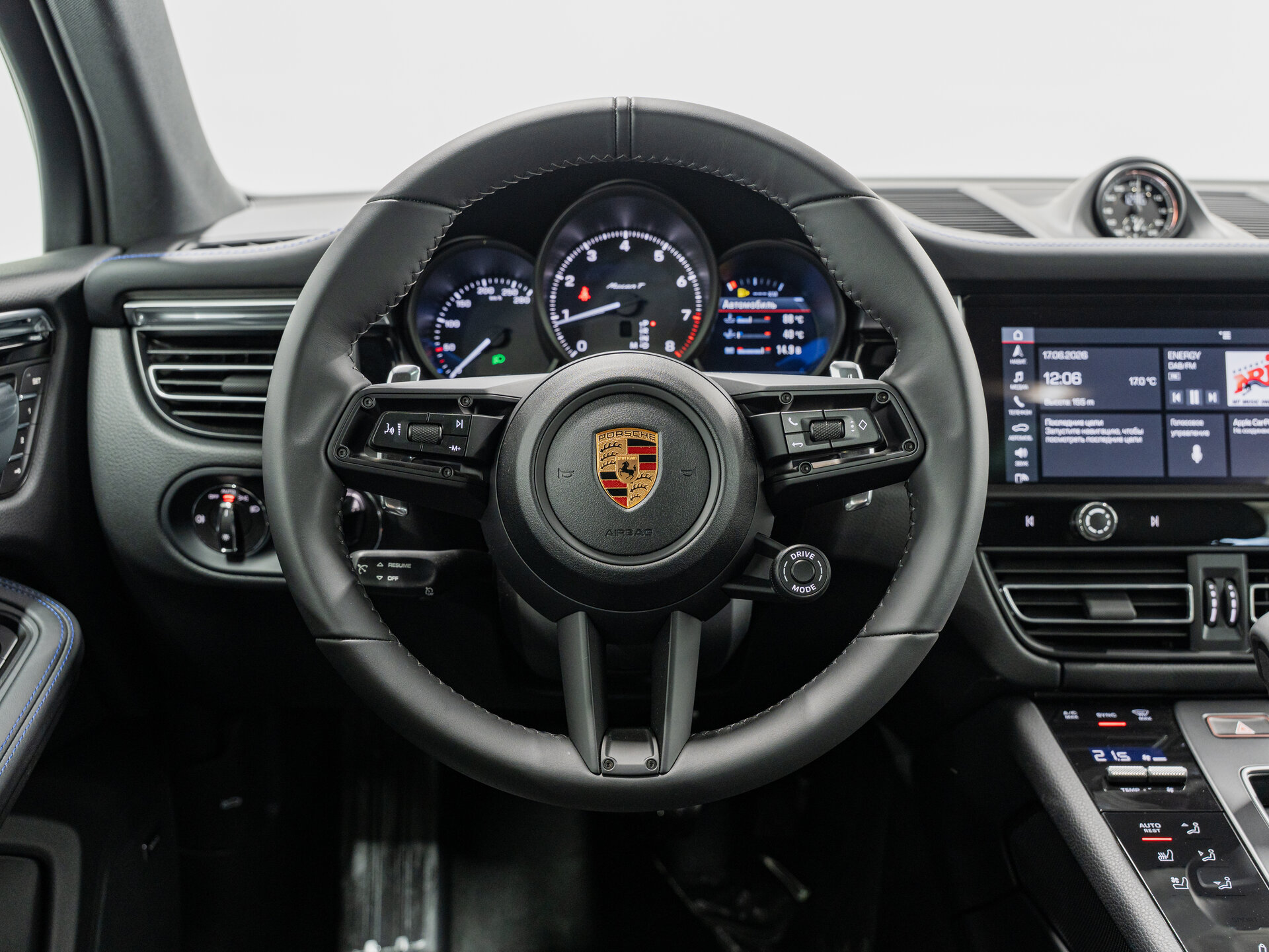 Автомобиль Porsche Macan 2.0 AMT (265 л.с.) 4WD - 17