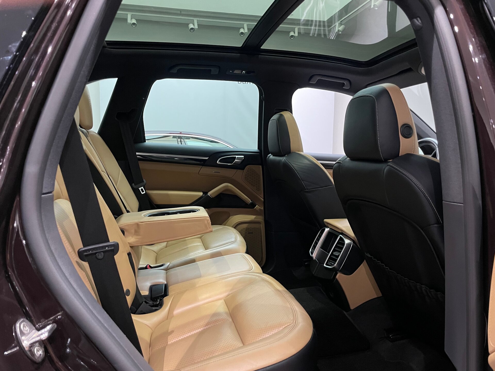 Автомобиль Porsche Cayenne Diesel 3.0d AT (245 л.с.) 4WD - 10