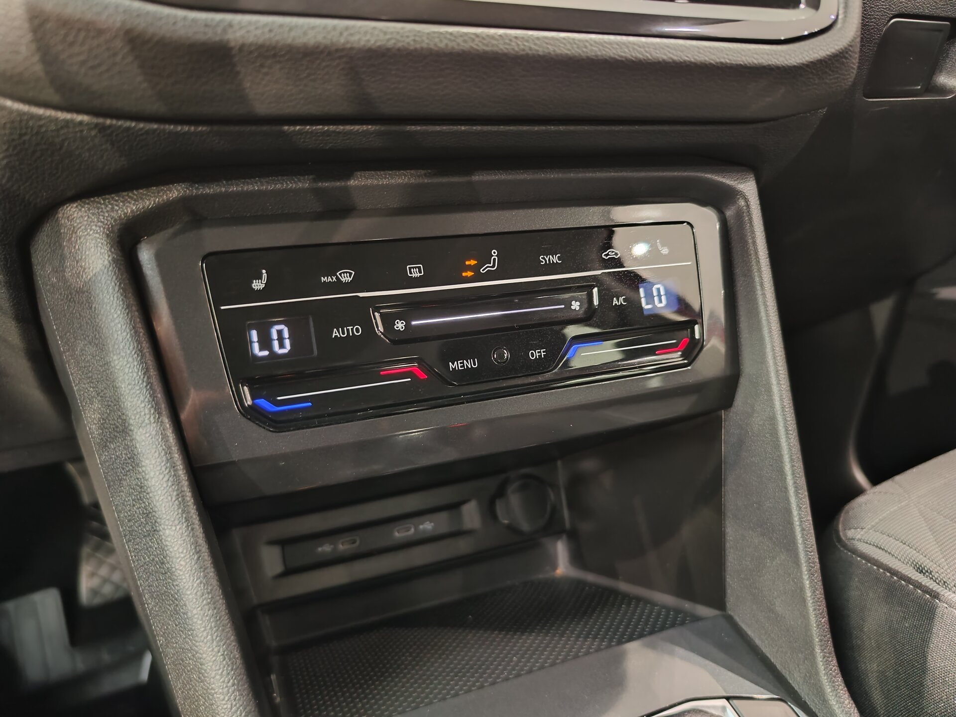 Автомобиль Volkswagen Tiguan 1.4 AMT (150 л.с.) - 18