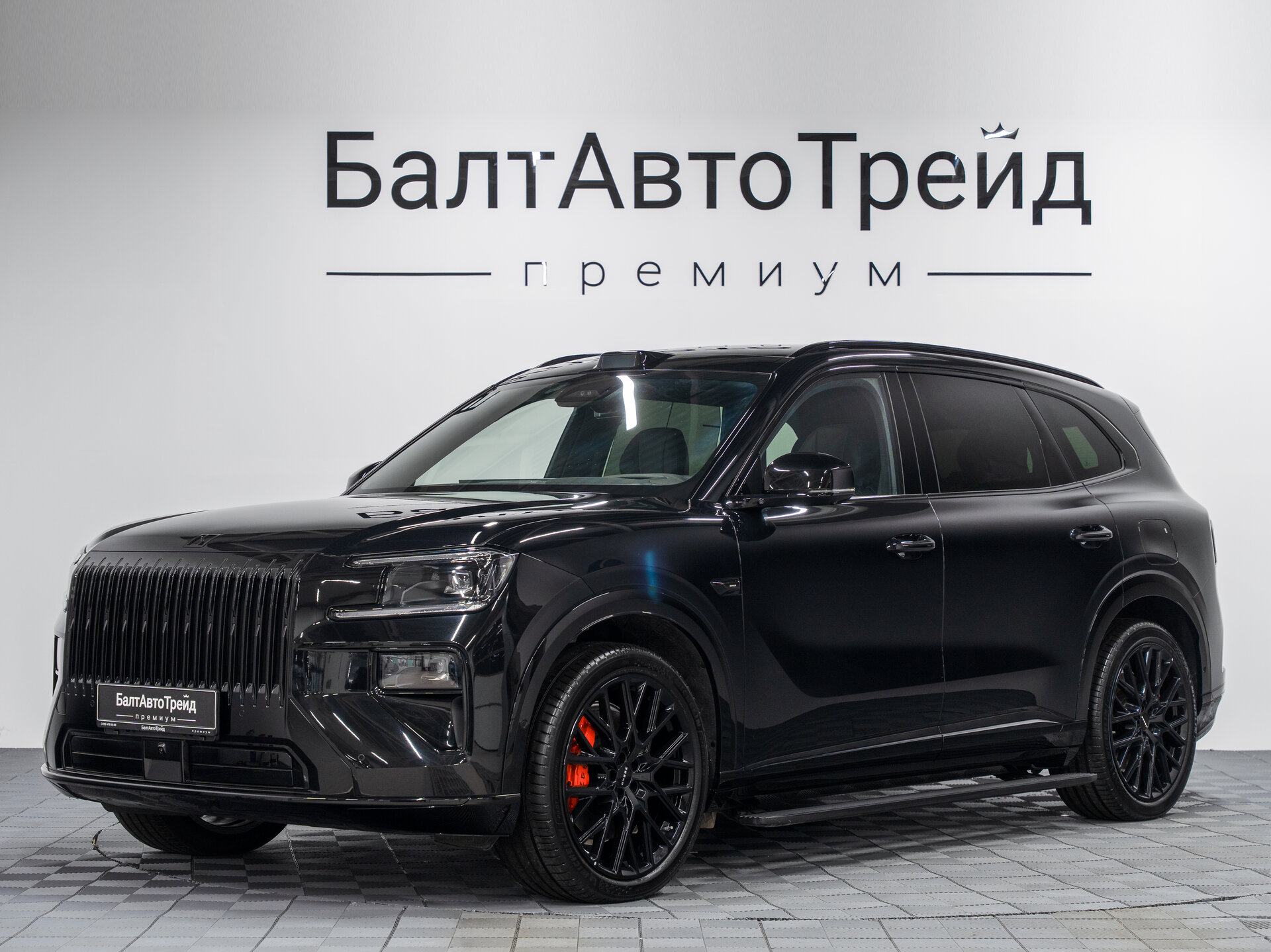 Автомобиль Zeekr 8X 70 kWh 2.0hyb AT (898 л.с.) 4WD - 1