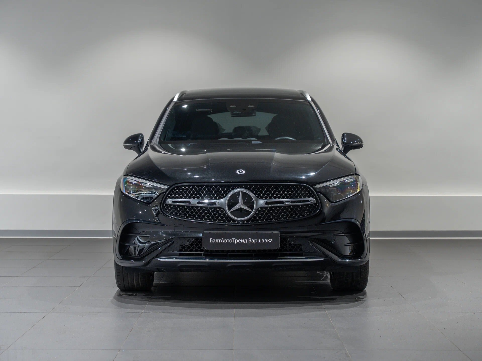 Автомобиль Mercedes-Benz GLC 300 2.0 AT (258 л.с.) 4WD - 2