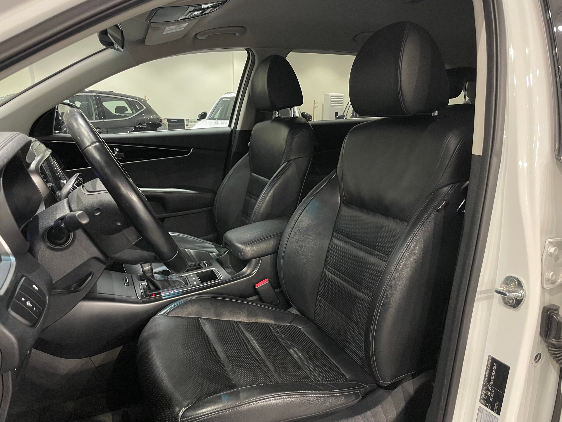 Автомобиль Kia Sorento 2.4 AT (188 л.с.) 4WD - 8