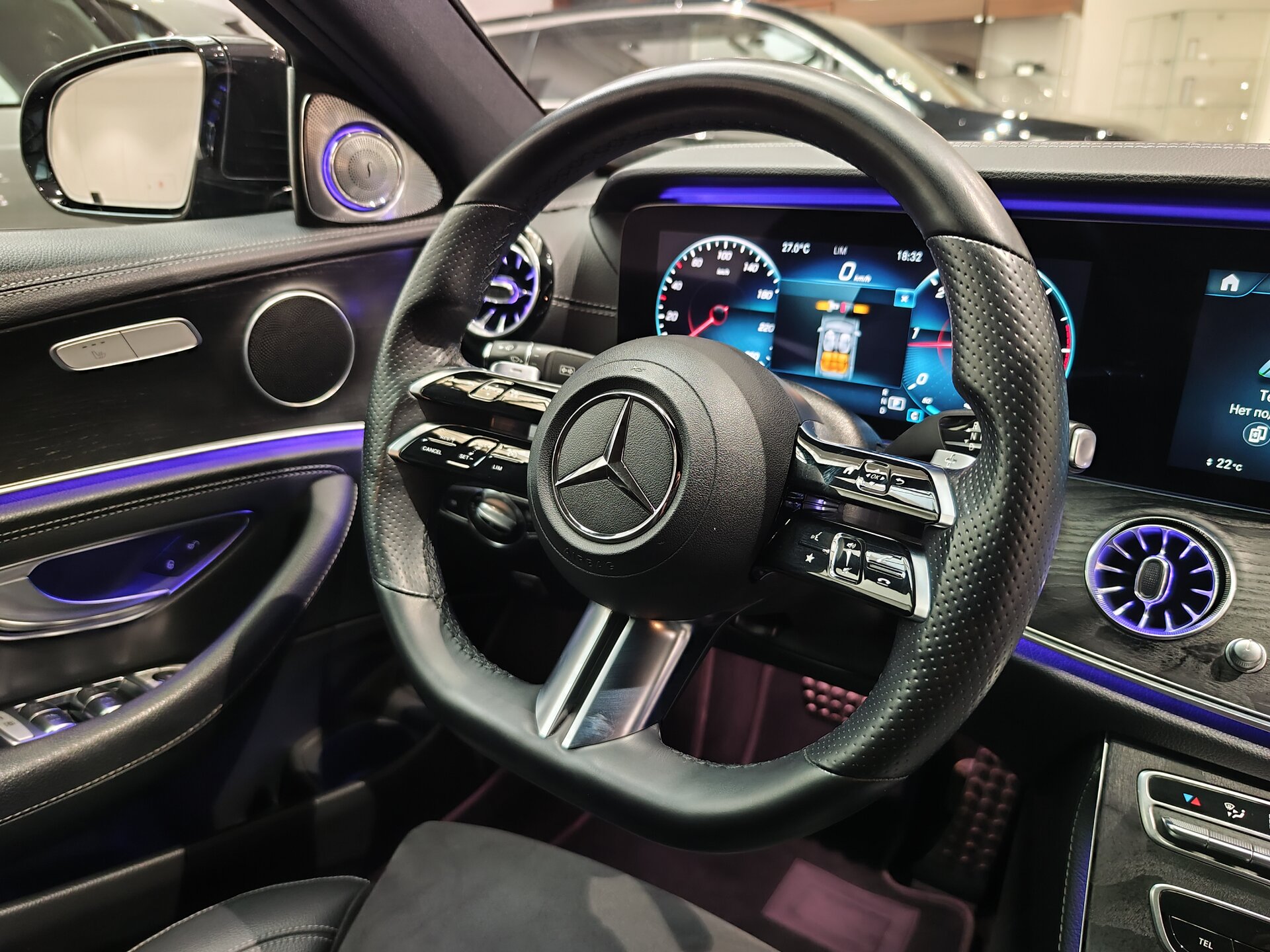 Автомобиль Mercedes-Benz E-Класс 220 d 2.0d AT (194 л.с.) 4WD - 13