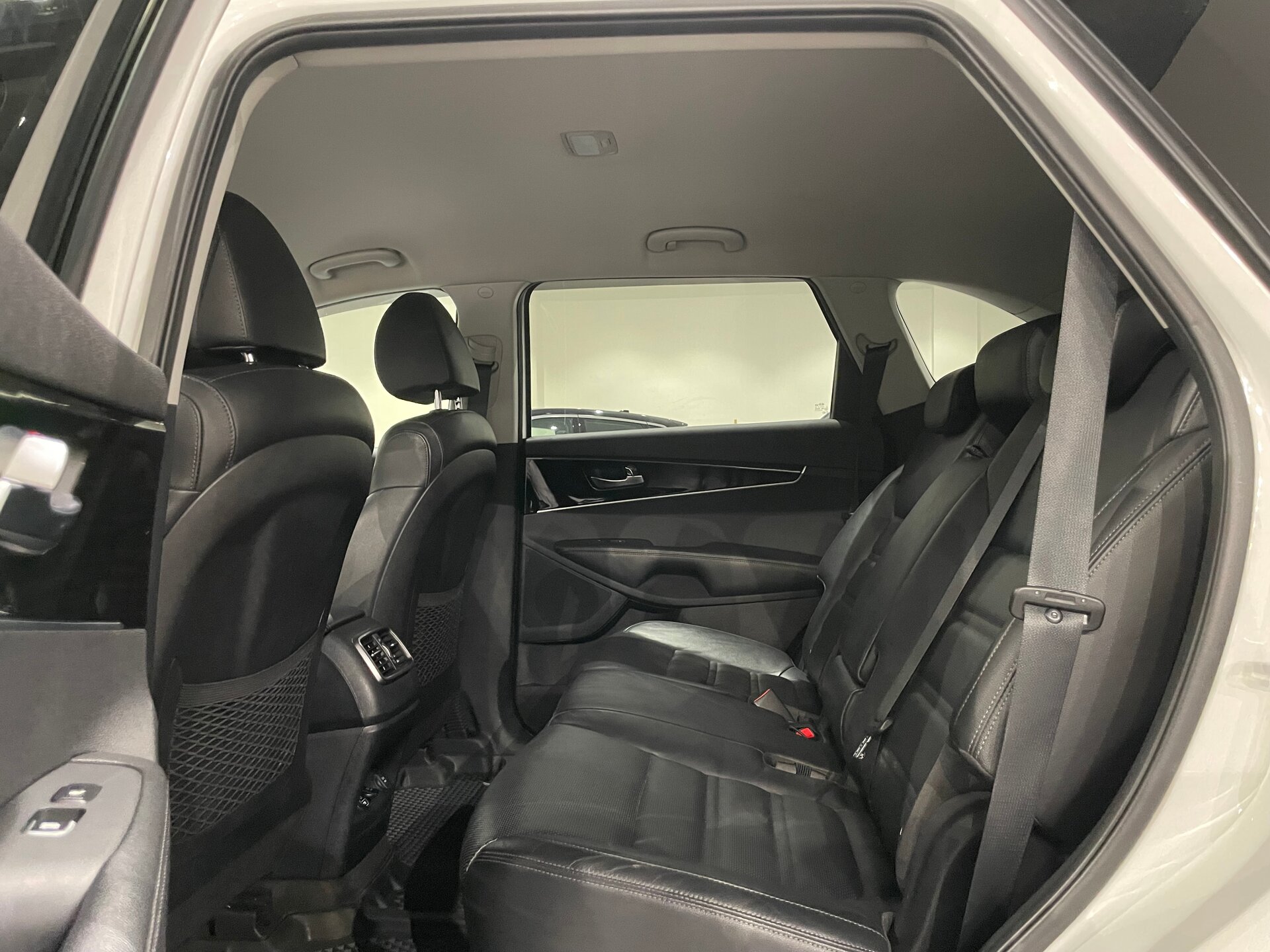 Автомобиль Kia Sorento 2.4 AT (188 л.с.) 4WD - 9