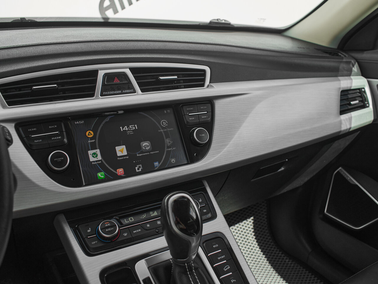 Купить Geely Atlas 2.4 AT (149 л.с.), 2019 в Екатеренбурге