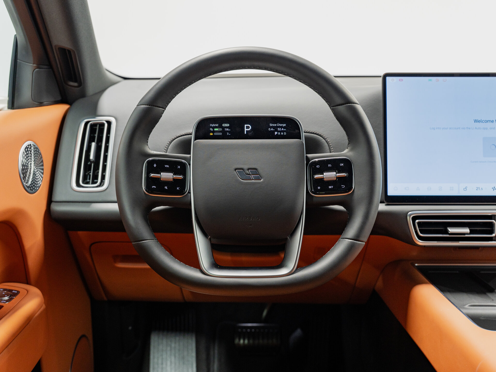 Автомобиль LiXiang L9 52.3 kWh 1.5hyb AT (449 л.с.) 4WD - 16