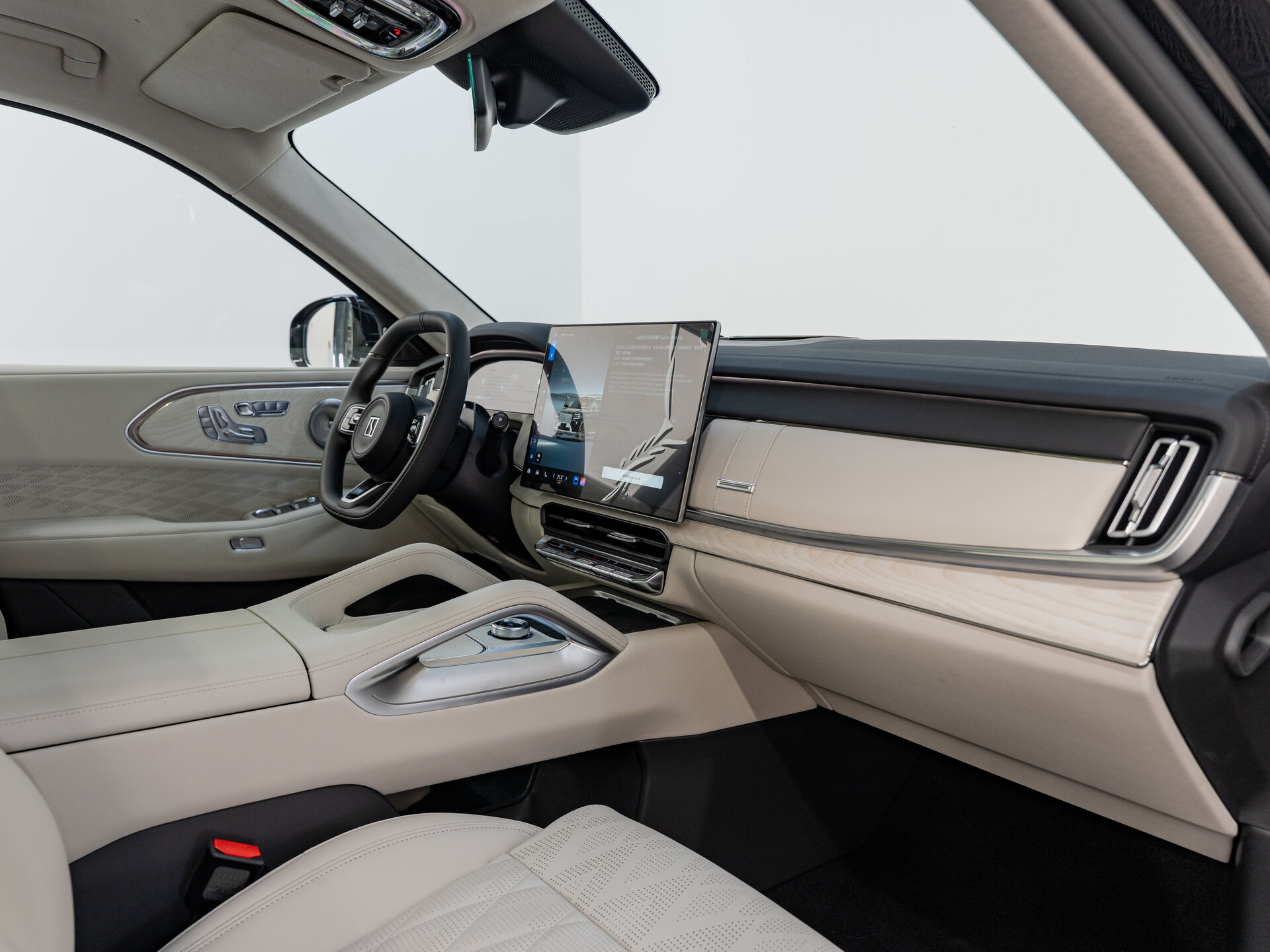 Автомобиль Zeekr 8X 55 kWh 2.0hyb AT (898 л.с.) 4WD - 14