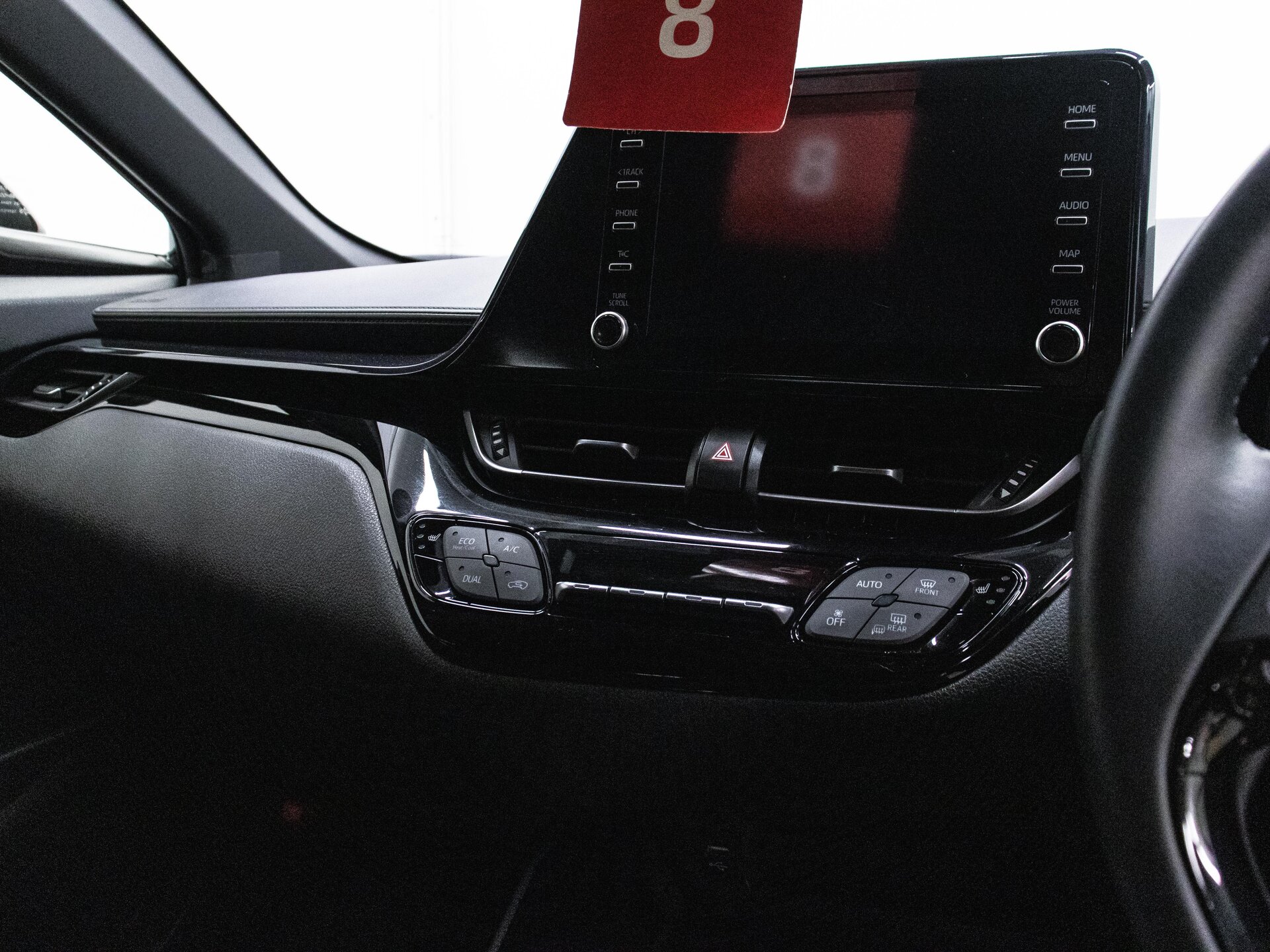 Toyota C-HR 2021 21