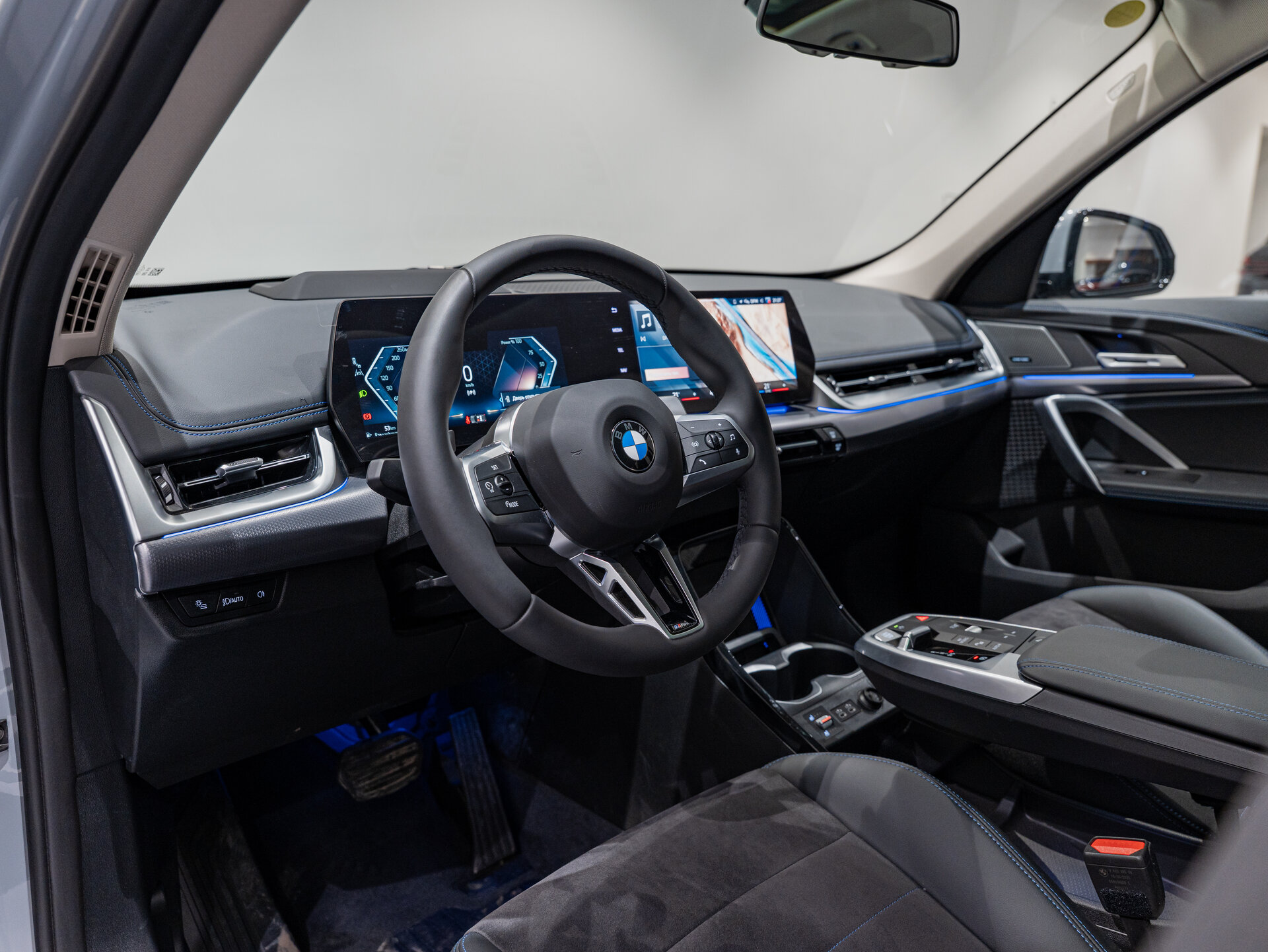 Автомобиль BMW X1 25Li xDrive 2.0 AMT (204 л.с.) 4WD - 9