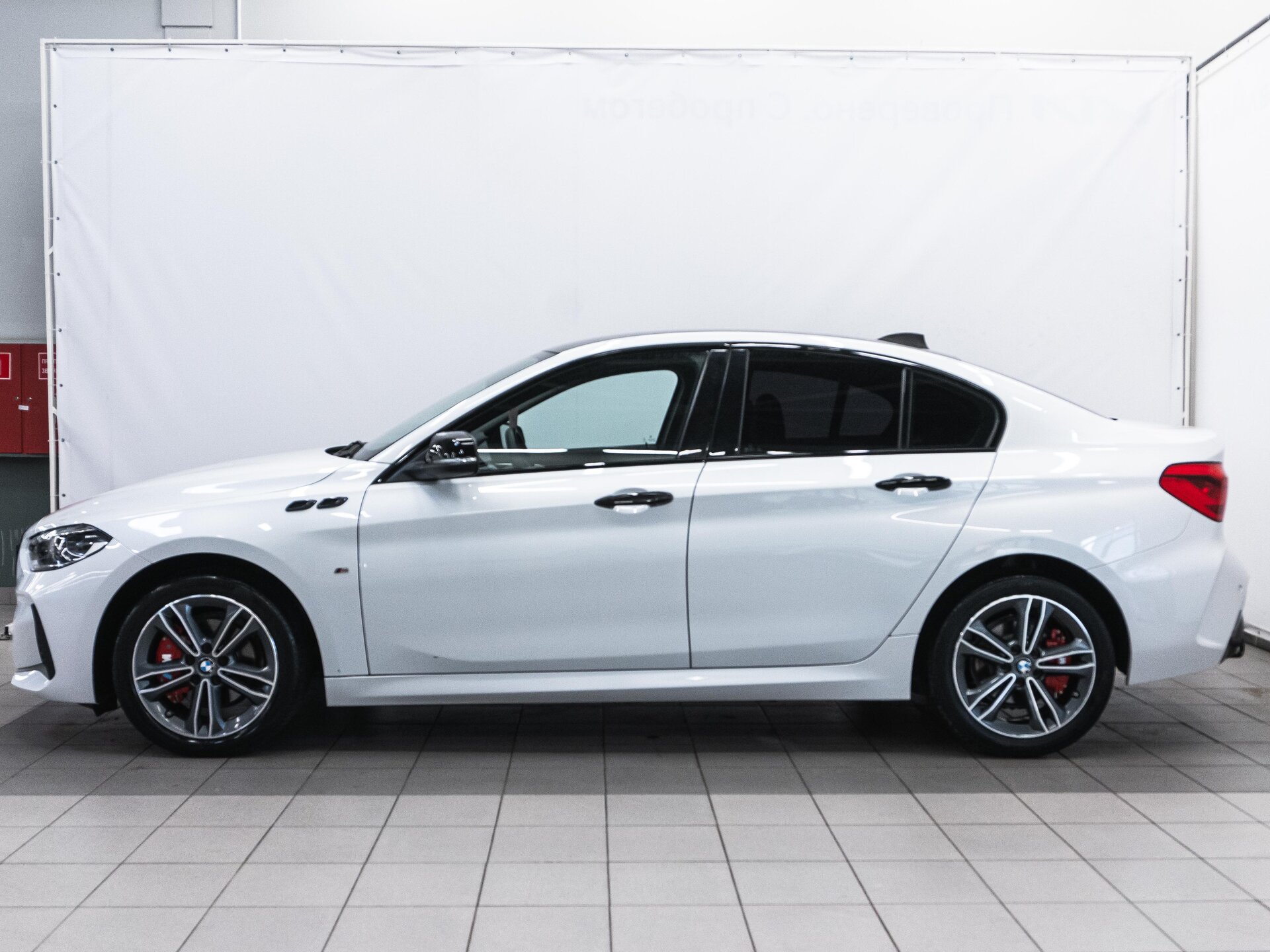 BMW 1 серии 2022 8