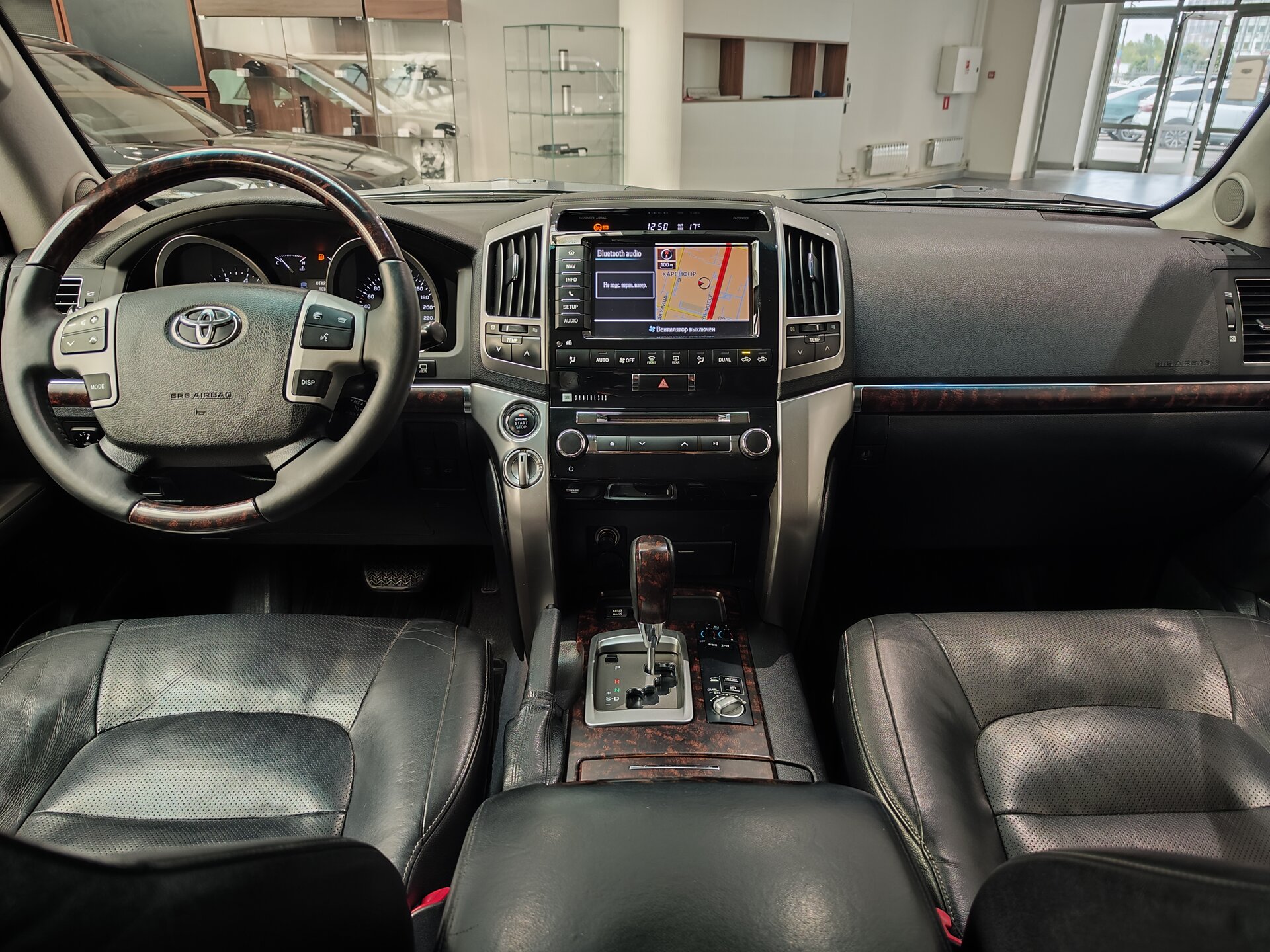 Автомобиль Toyota Land Cruiser 4.6 AT (309 л.с.) 4WD - 15