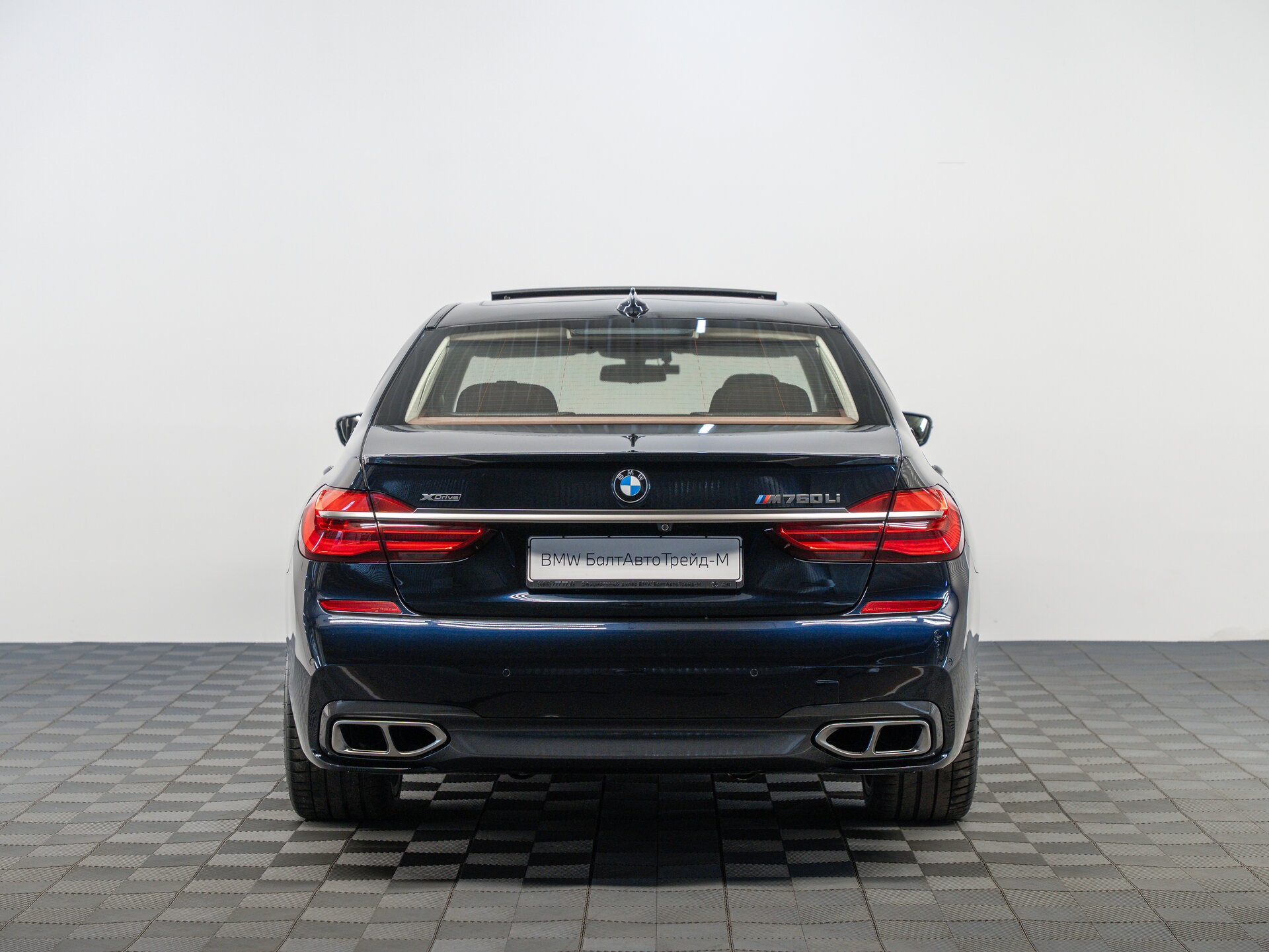 Автомобиль BMW 7 серии M760Li xDrive 6.6 AT (610 л.с.) 4WD - 6