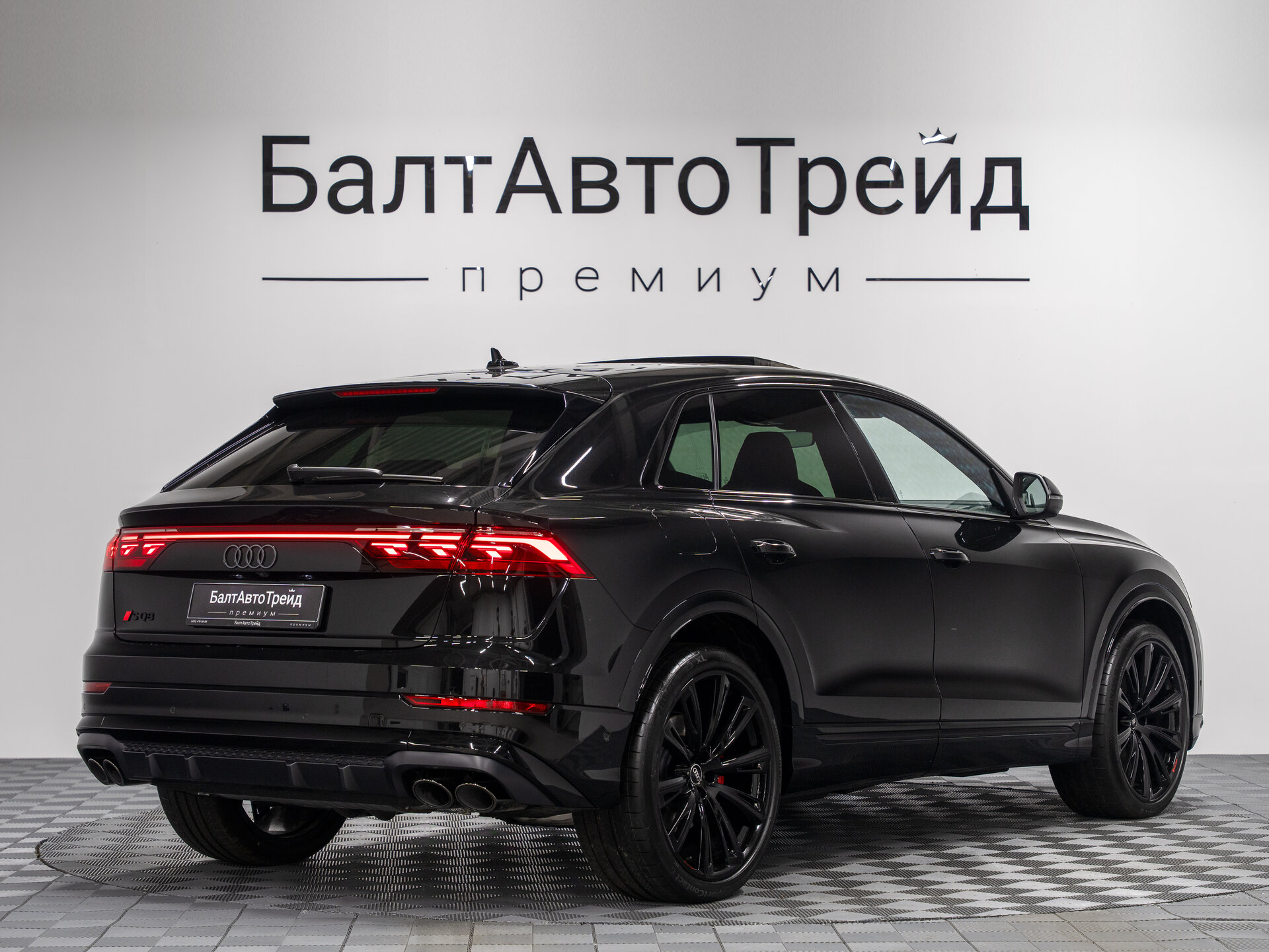 Автомобиль Audi SQ8 4.0 AT (507 л.с.) 4WD - 7