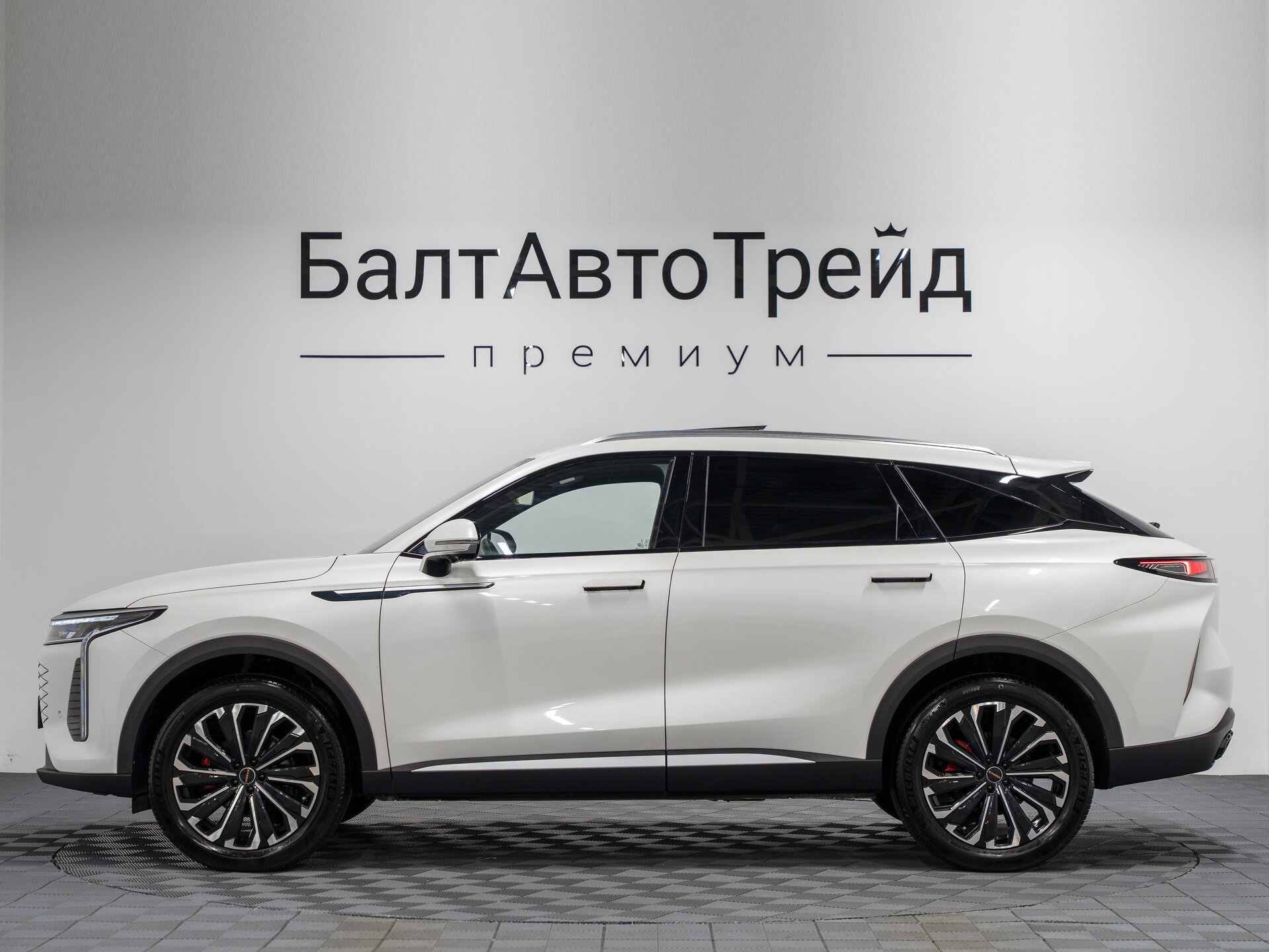 Автомобиль EXEED RX 2.0 AMT (249 л.с.) 4WD - 11