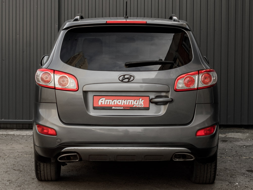 Купить Hyundai Santa Fe 2.4 AT (174 л.с.) 4WD, 2011 в Екатеренбурге