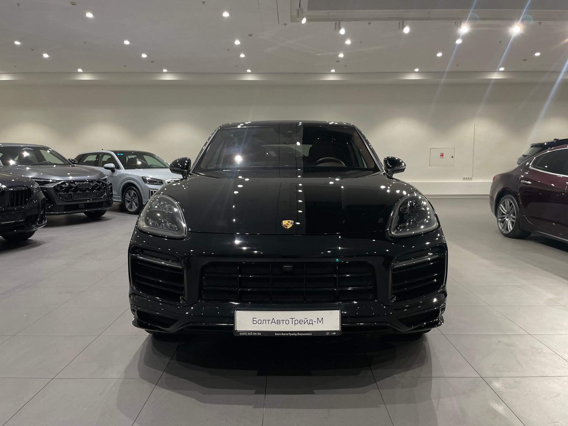 Автомобиль Porsche Cayenne 3.0 AT (340 л.с.) 4WD - 2