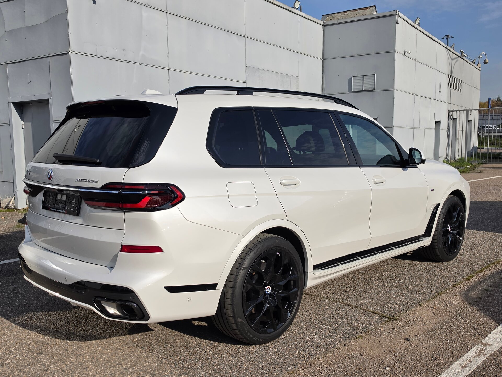 Автомобиль BMW X7 40d 3.0d AT (340 л.с.) 4WD - 4
